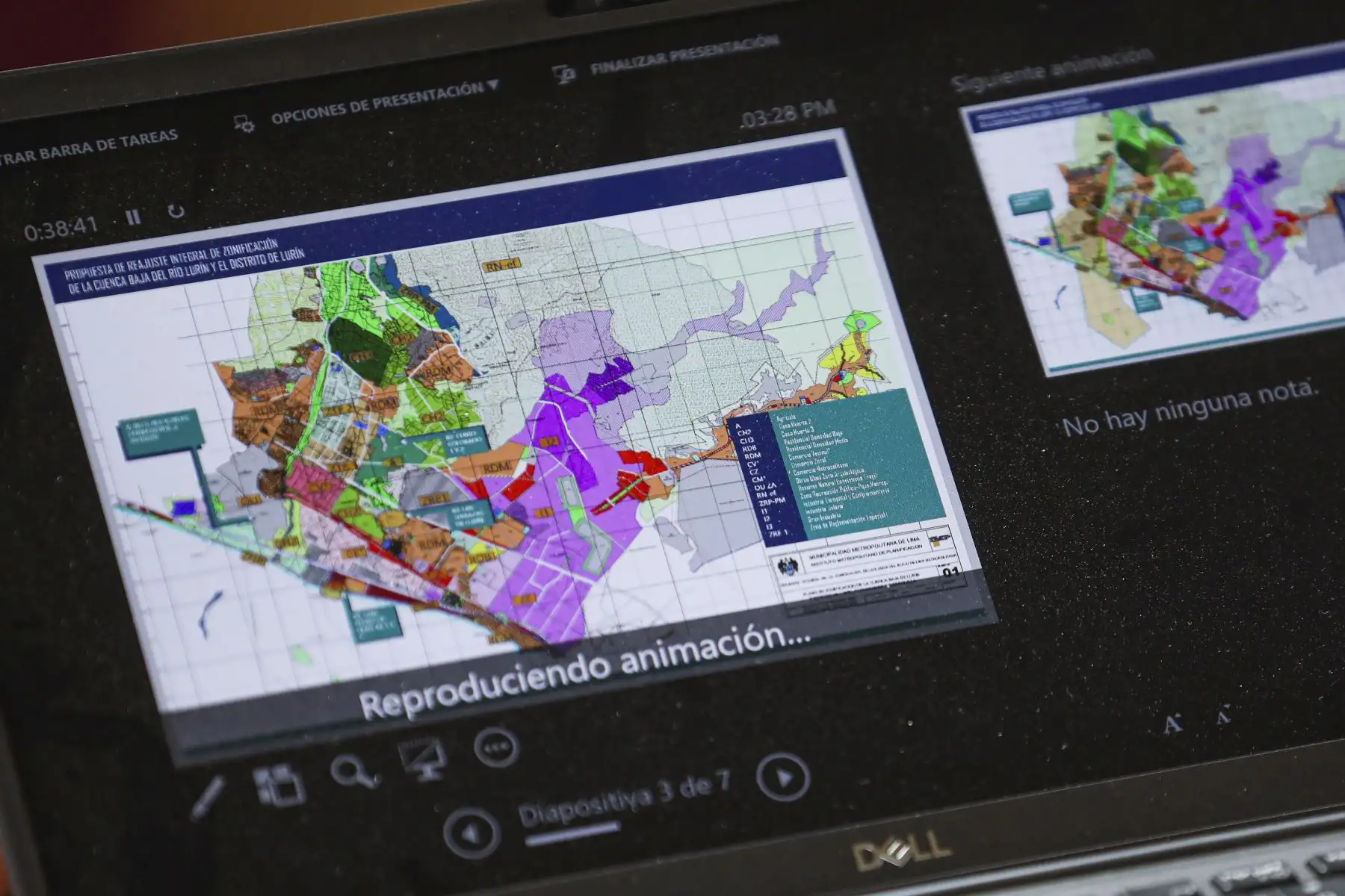 Alcalde de Lima, Jorge Muñoz, se reúne con los Ministros de Cultura: Alejandro Neyra , Ambiente: Gabriel Quijandría Acosta y Vivienda, Construcción y Saneamiento: Solangel Nátali Fernández para evaluar alternativas sobre de zonificación de Lurín.
Foto: Municipalidad de Lima Alcalde de Lima, Jorge Muñoz, se reúne con los Ministros de Cultura: Alejandro Neyra , Ambiente: Gabriel Quijandría Acosta y Vivienda, Construcción y Saneamiento: Solangel Nátali Fernández para evaluar alternativas sobre de zonificación de Lurín.
Foto: Municipalidad de Lima