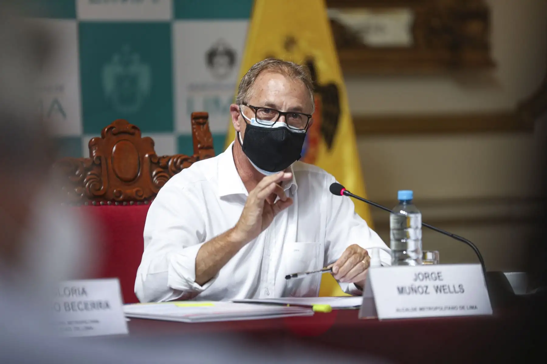 Alcalde de Lima, Jorge Muñoz, se reúne con los Ministros de Cultura: Alejandro Neyra , Ambiente: Gabriel Quijandría Acosta y Vivienda, Construcción y Saneamiento: Solangel Nátali Fernández para evaluar alternativas sobre de zonificación de Lurín.
Foto: Municipalidad de Lima Alcalde de Lima, Jorge Muñoz, se reúne con los Ministros de Cultura: Alejandro Neyra , Ambiente: Gabriel Quijandría Acosta y Vivienda, Construcción y Saneamiento: Solangel Nátali Fernández para evaluar alternativas sobre de zonificación de Lurín.
Foto: Municipalidad de Lima