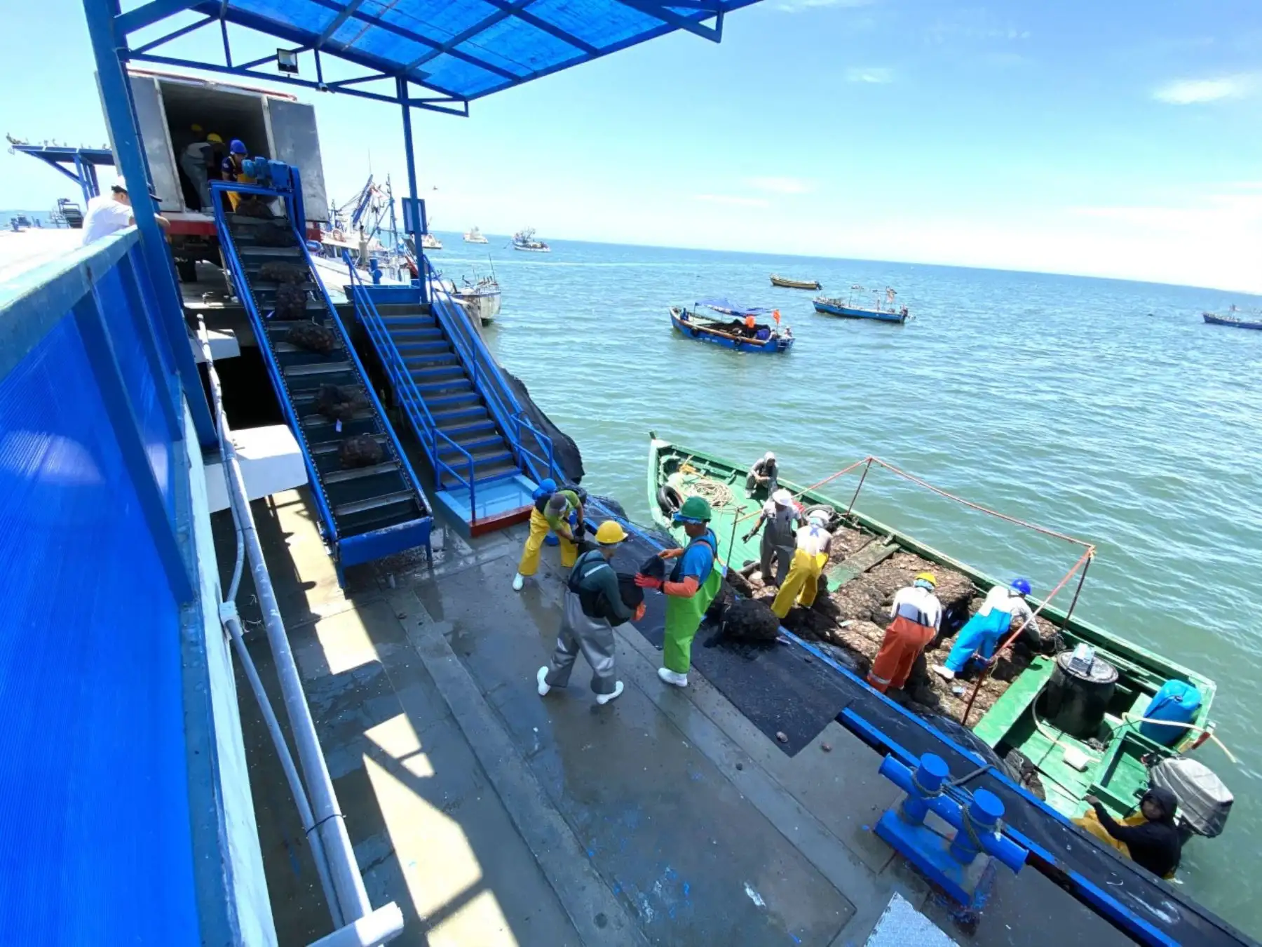 Sanipes capacitará a más de 3,000 pescadores artesanales y productores artesanales del país.