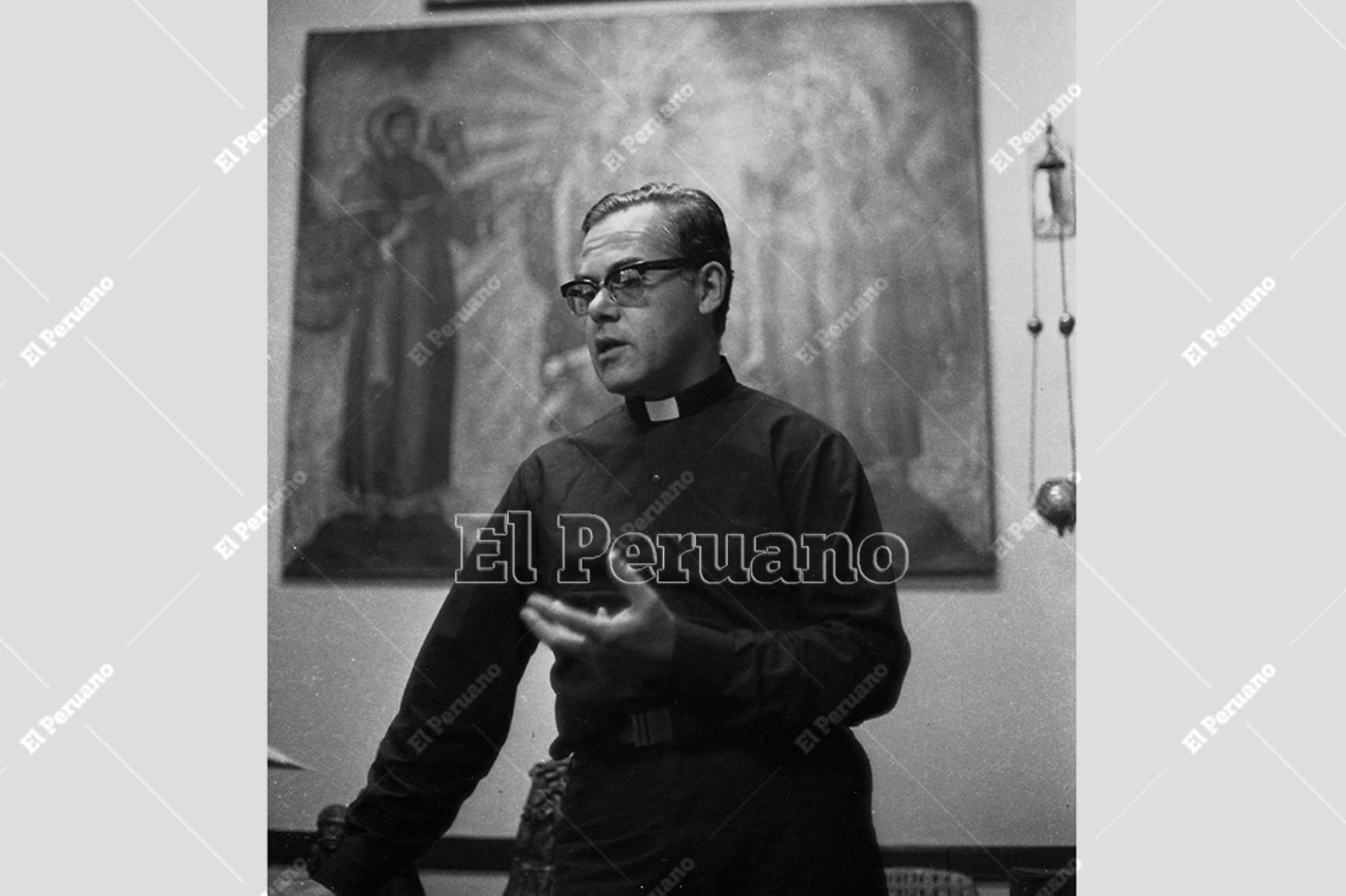 Lima - 30 marzo 1975 / Entrevista a monseñor Luis Bambarén Gastelumendi.  Foto: Archivo Histórico de El Peruano