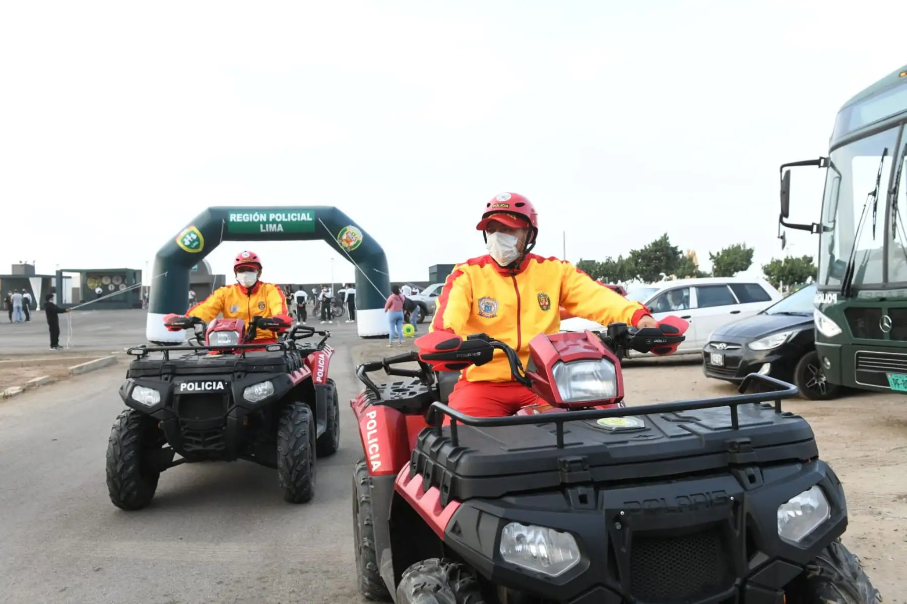 Ministerio del Interior impulsa jornada deportiva cumple con los protocolos sanitarios para prevenir el contagio del coronavirus, y promueve la salud mental y  actividad física de los integrantes de la Policía Nacional del Perú.
Foto: Mininter