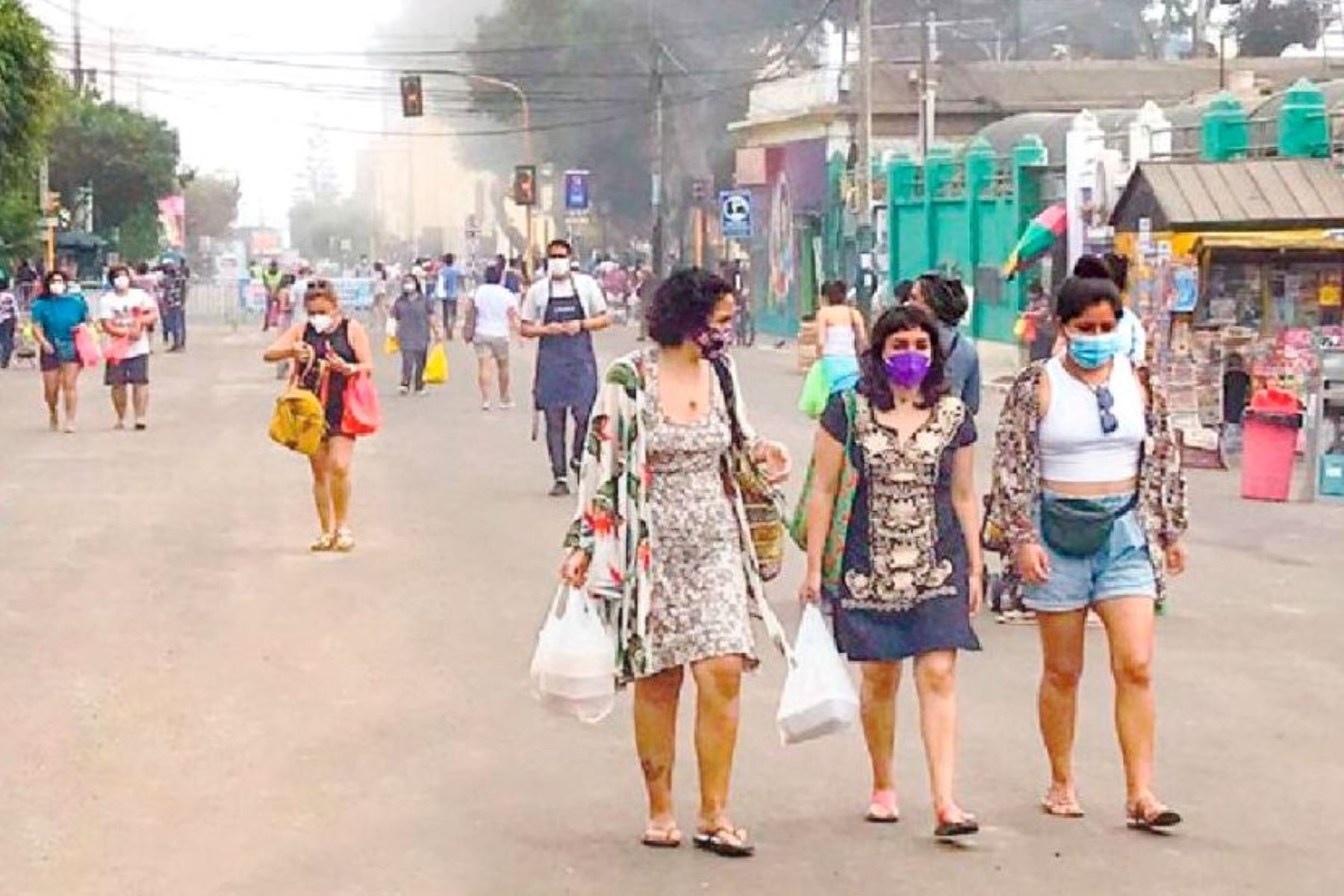 Coronavirus: Magdalena transforma sus calles de zona comercial en peatonales. Foto: ANDINA/Difusión.