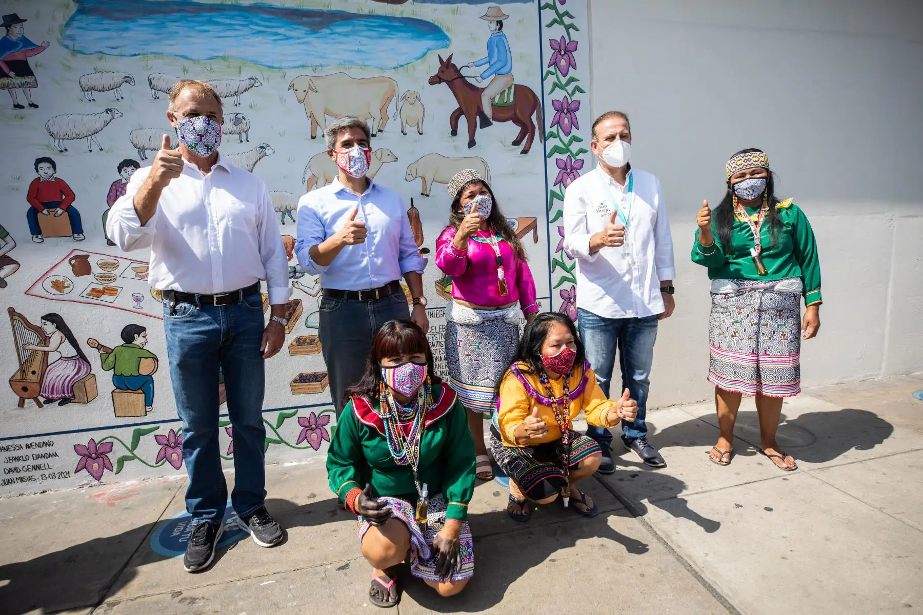 Alcalde Jorge Muñoz y ministro de Cultura presentan murales por el Día de la Diversidad Cultural. Foto: MML