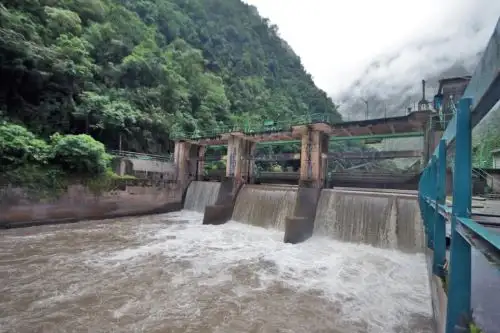 Entregan concesión para construcción de central eléctrica en Moquegua