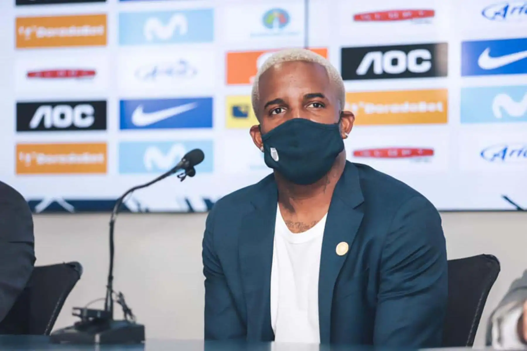 Club Alianza Lima realiza conferencia de prensa para presentar el fichaje  del jugador  Jefferson Farfán.
Foto: Alianza Lima