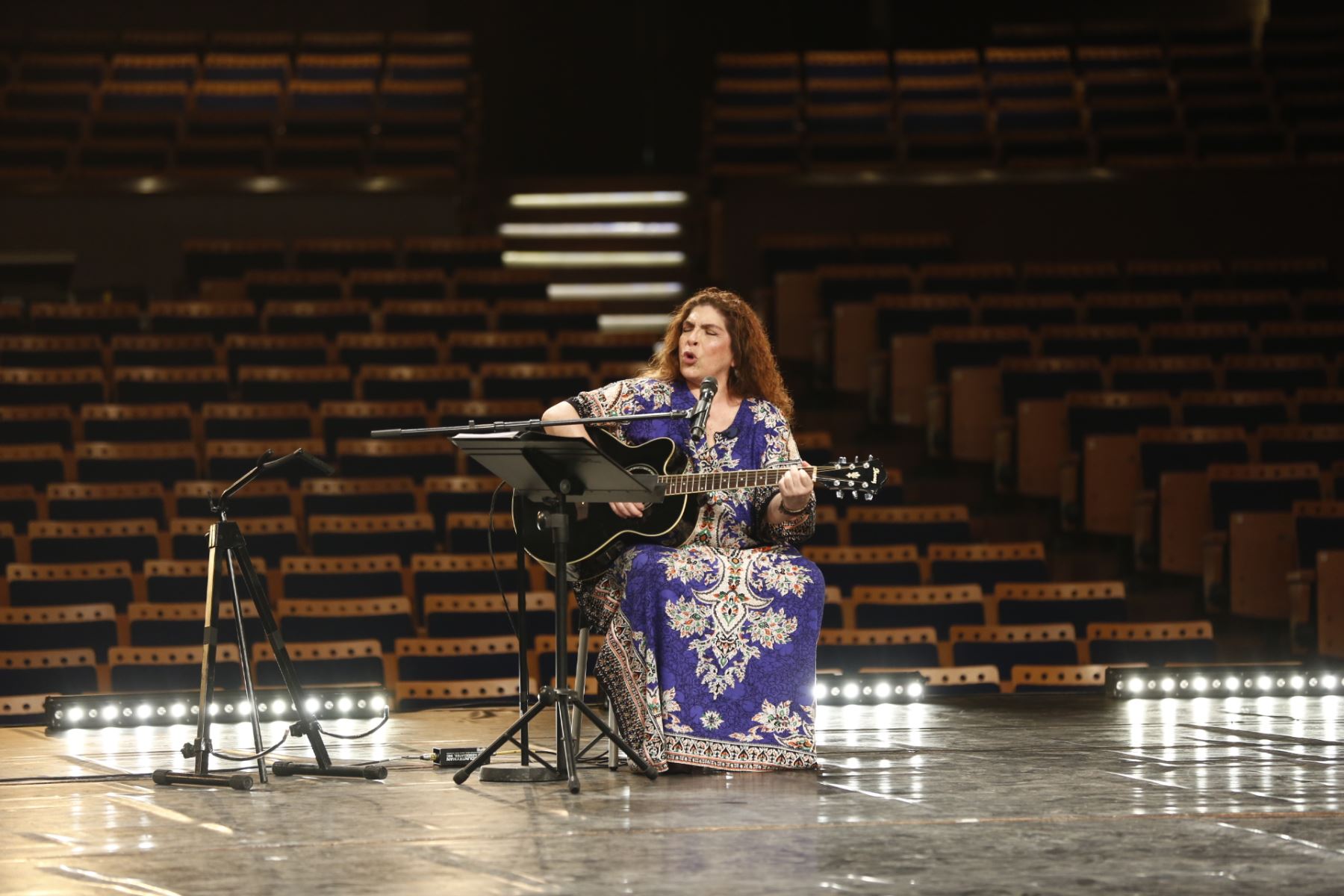 Gran Teatro Nacional presenta concierto de la cantautora peruana Lourdes Carhuas.