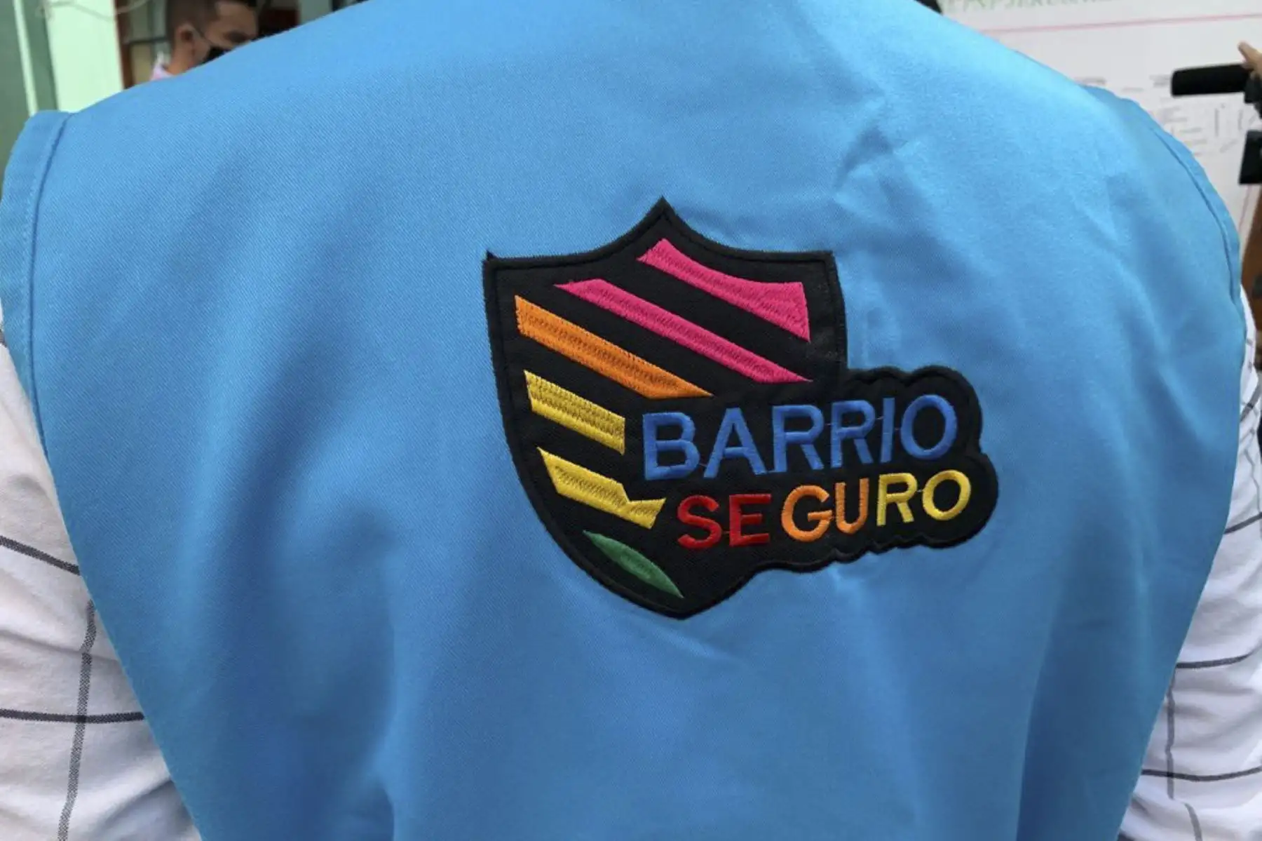 El viceministro  Nicolas Zevallos visita el programa “Barrio Seguro” de Wichanzao, donde la PNP, junto a la comunidad, recuperaron un espacio público. Además, juramentó la segunda junta vecinal juvenil que trabajará a favor de la seguridad. Foto: ANDINA/Mininter