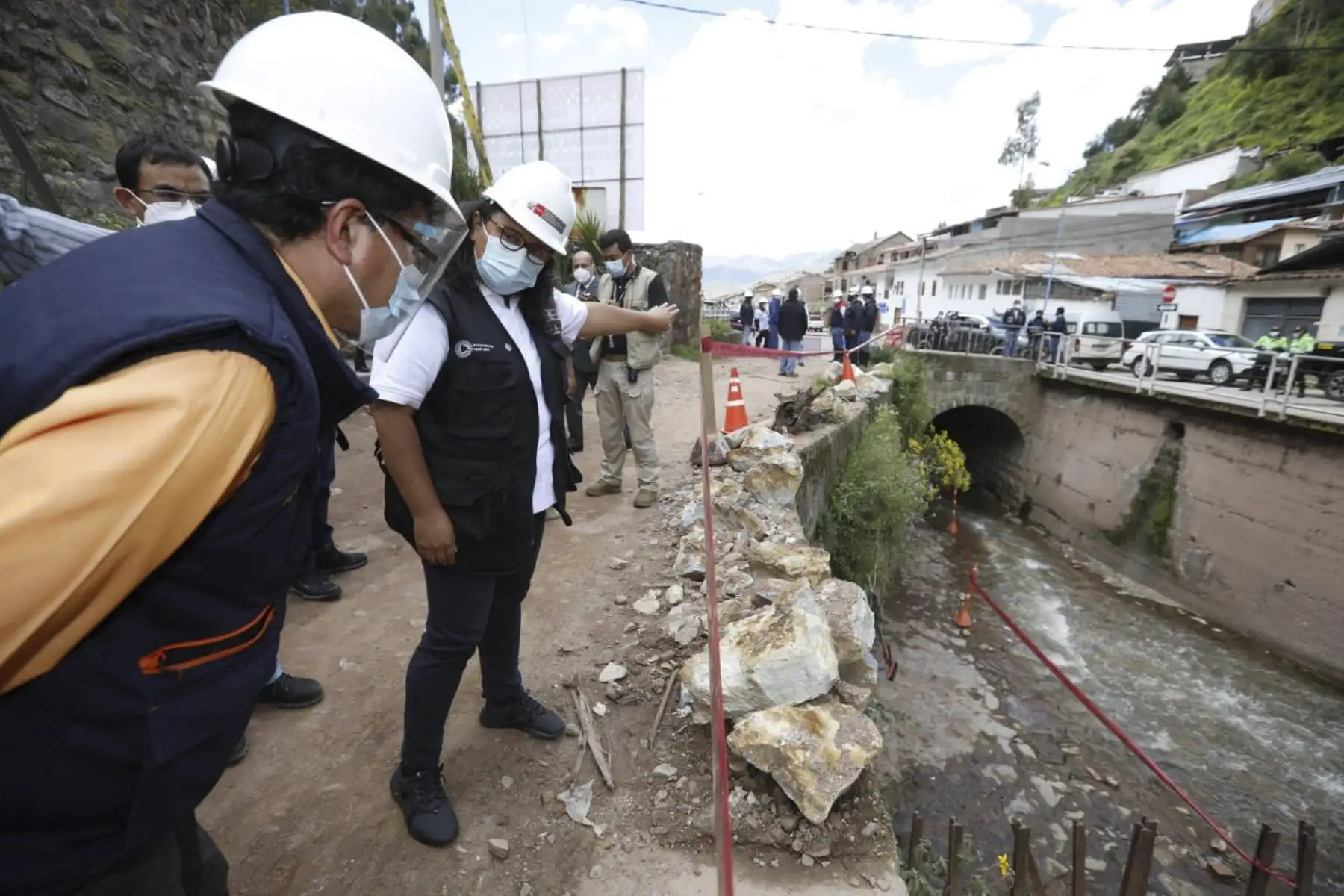 Ministra de vivienda Solangel Fernández inspeccionó obras que son financiadas por el MVCS. Además, supervisó el acondicionamiento de espacios públicos para reactivación económica.  Foto: ANDINA/MVCS