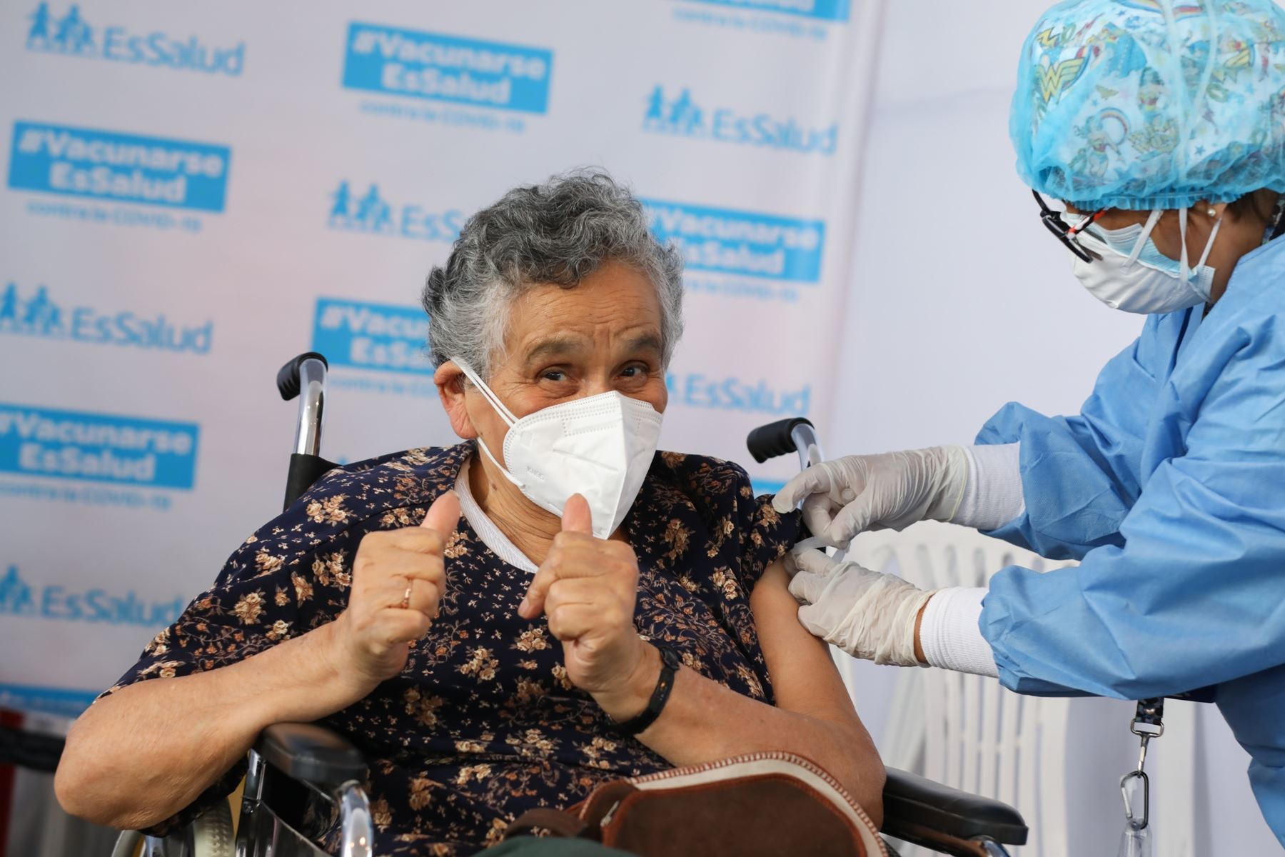 EsSalud: mañana culmina aplicación de 50,000 vacunas contra el covid-19 a adultos mayores. Foto: ANDINA/Difusión.