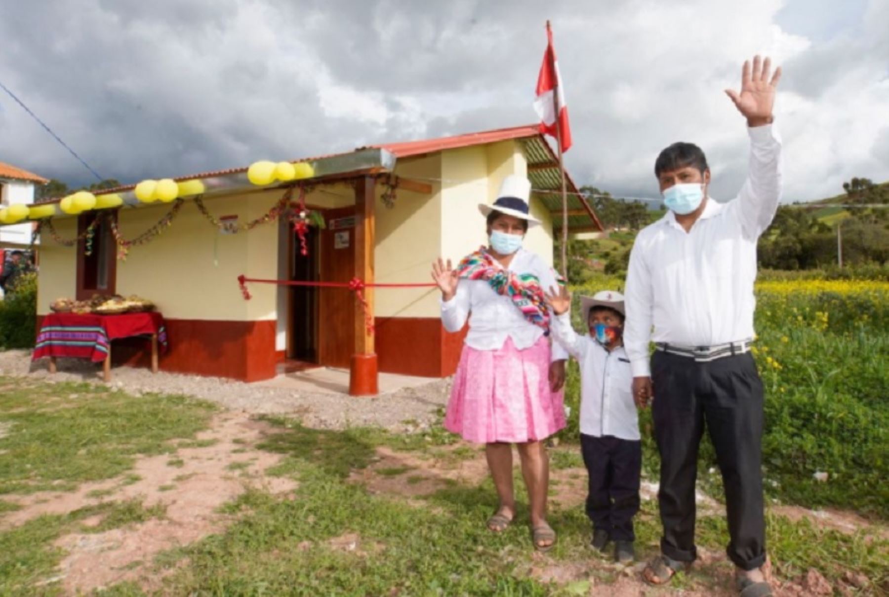 El Ministerio de Vivienda, Construcción y Saneamiento está próximo a ejecutar un total de 7,138 viviendas bioclimáticas Sumaq Wasi en la región Cusco para las familias afectadas por las heladas, y se prevé entregarlas en el segundo semestre del año, en beneficio de más de 28,500 personas. Foto: Ministerio de Vivienda, Construcción y Saneamiento.