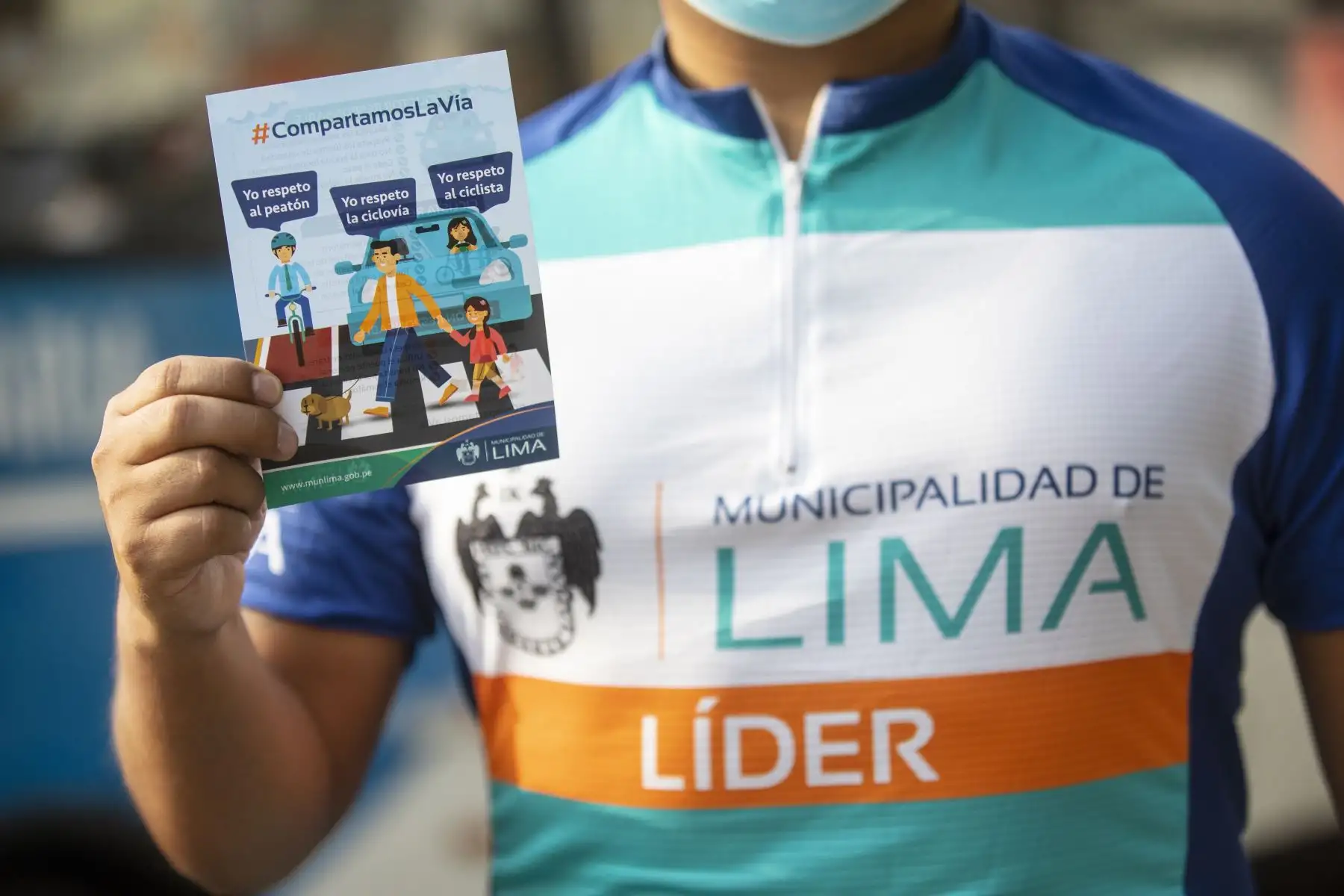 La Municipalidad de Lima y la Policía Nacional del Perú realizan operativo de invasión de ciclovías en la avenida universitaria. Foto: MML