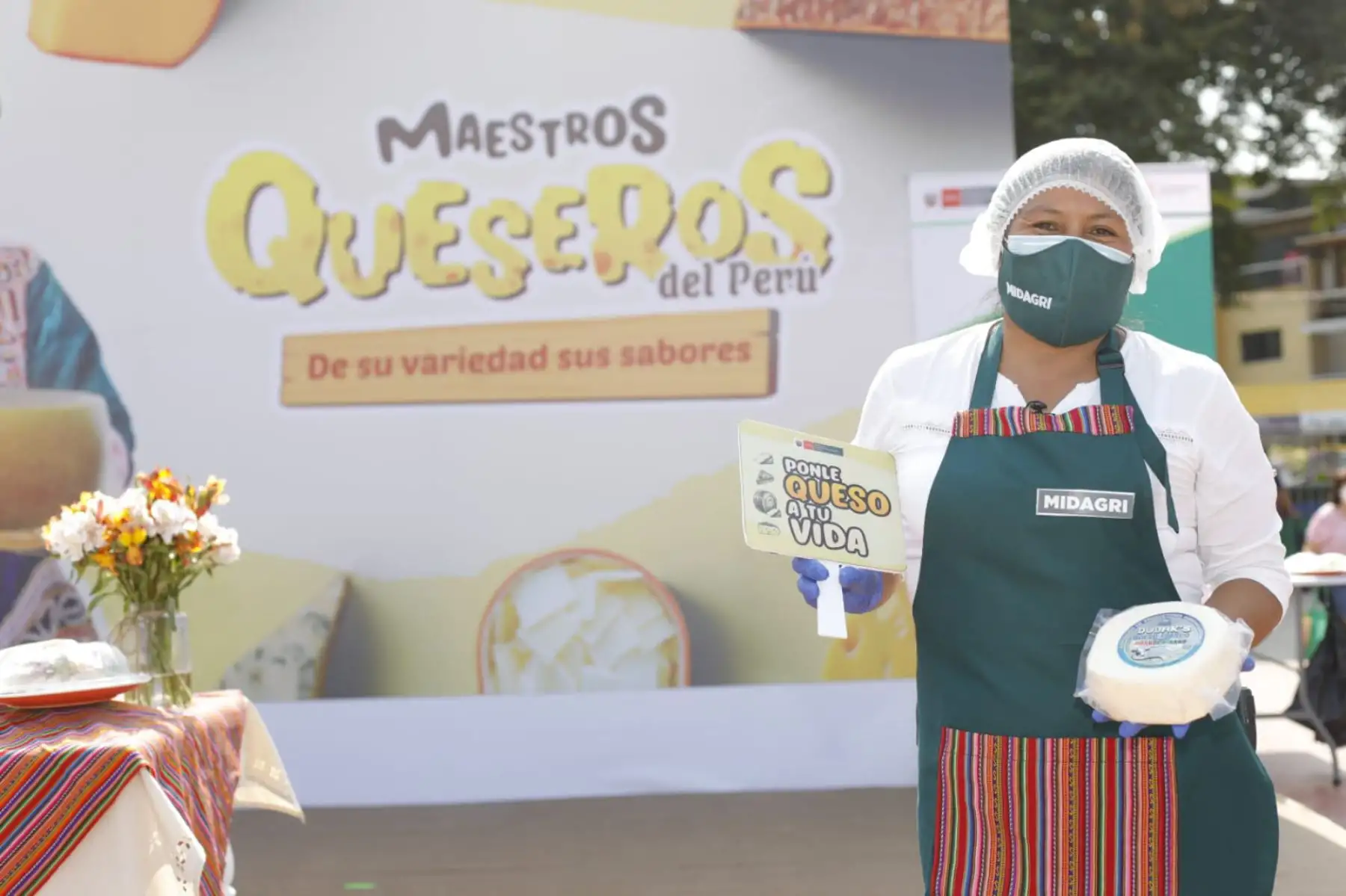 Lanzamiento de la Campaña del Queso en el Mercado MIDAGRI "De la Chacra a la Olla 2021", denominada “ Maestros Queseros del Perú : de su variedad sus sabores “. El evento se realiza en el parque de Las Américas en el distrito de Pueblo Libre.
Foto: Midagri