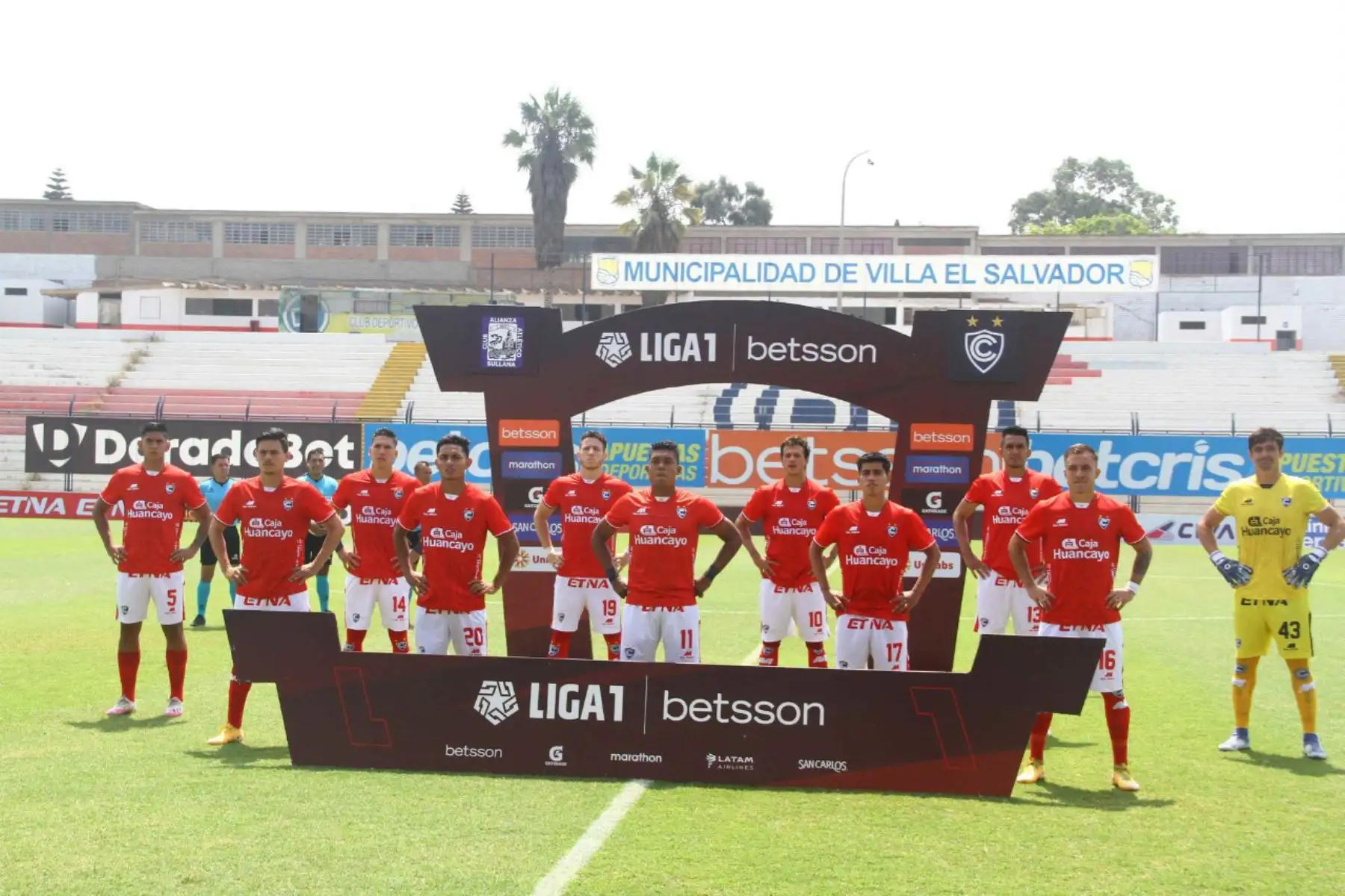 Equipo completo de  Cienciano se alista para jugar ante Alianza Atlético por la tercera fecha de la Liga 1, en el estadio Iván Elías Moreno.
 Foto: Liga 1