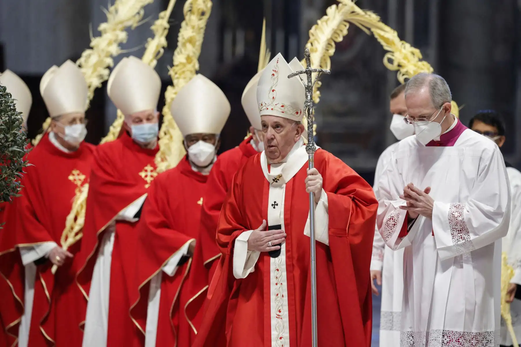 El Papa Francisco celebra la misa del Domingo de Ramos en el Vaticano, en medio de la pandemia del coronavirus Covid-19.
Foto: AFP