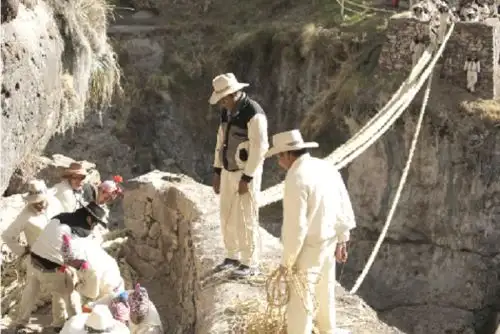 Ministro de Cultura remarca interés del sector de preservar el puente Q’eswachaka