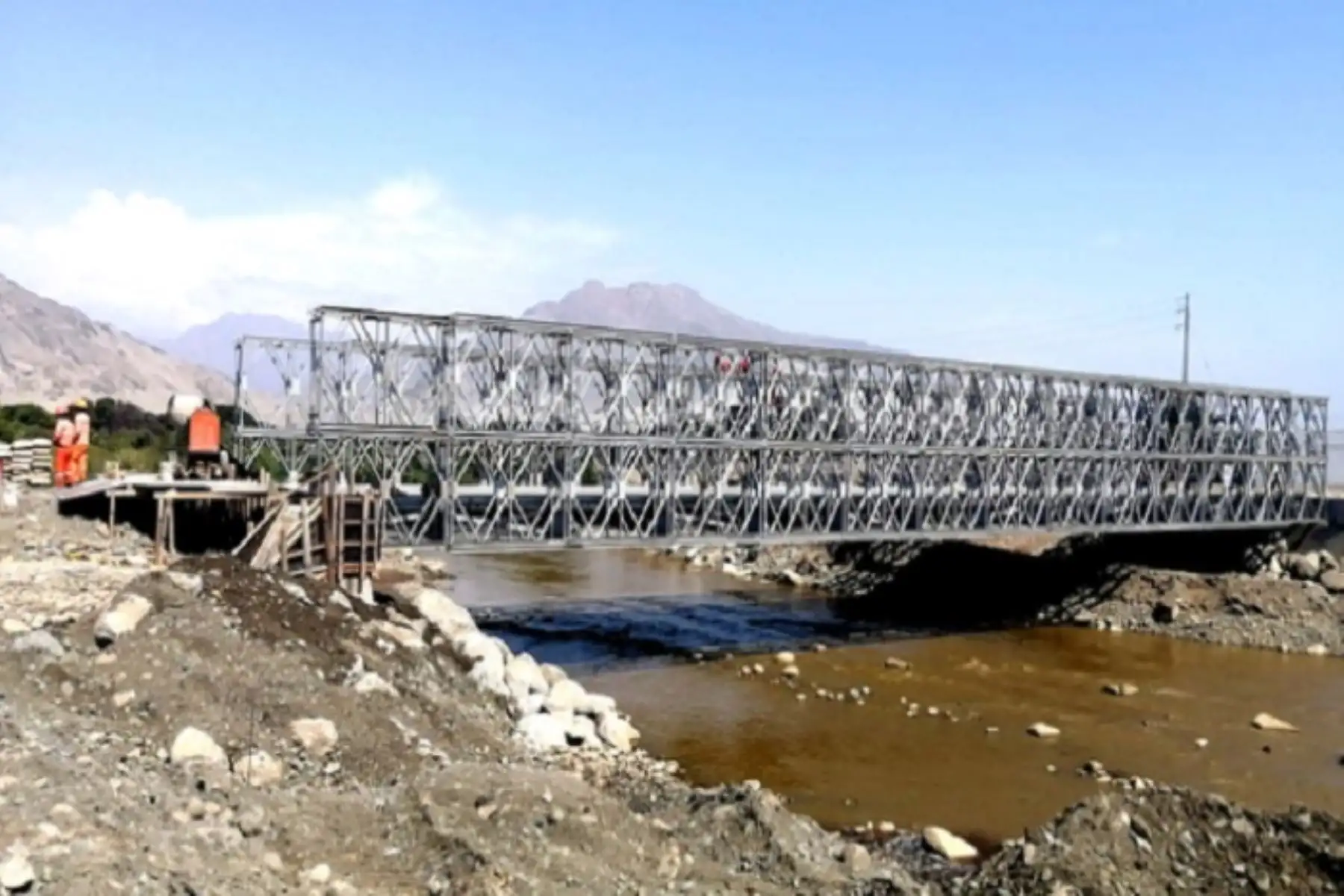 La obra del puente Moche registra un 42% de avance.