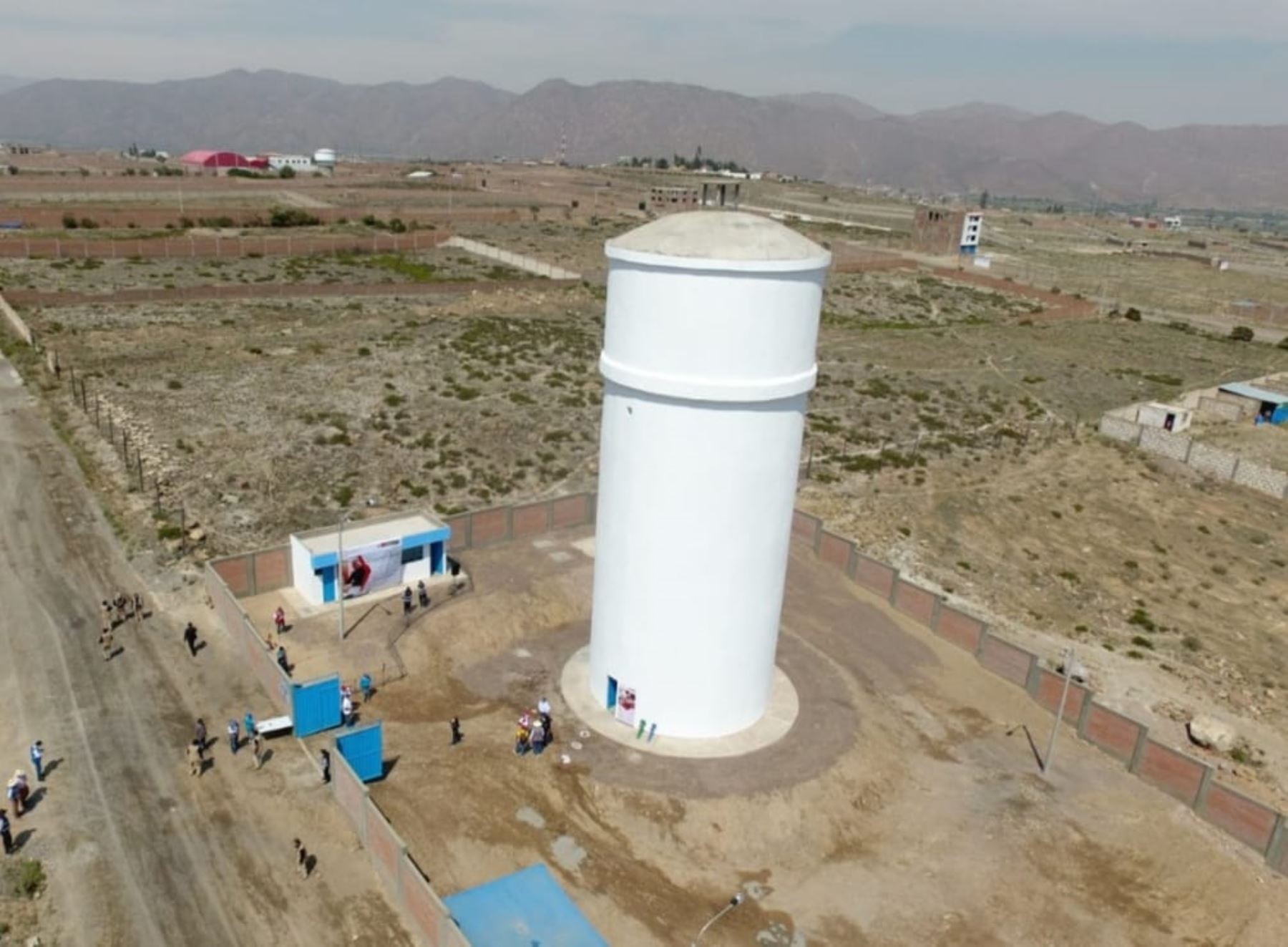 Más de 4,800 vecinos de Sabandía, en la región Arequipa, contarán con servicios de agua potable y alcantarillado gracias a un proyecto del Ministerio de Vivienda, Construcción y Saneamiento.