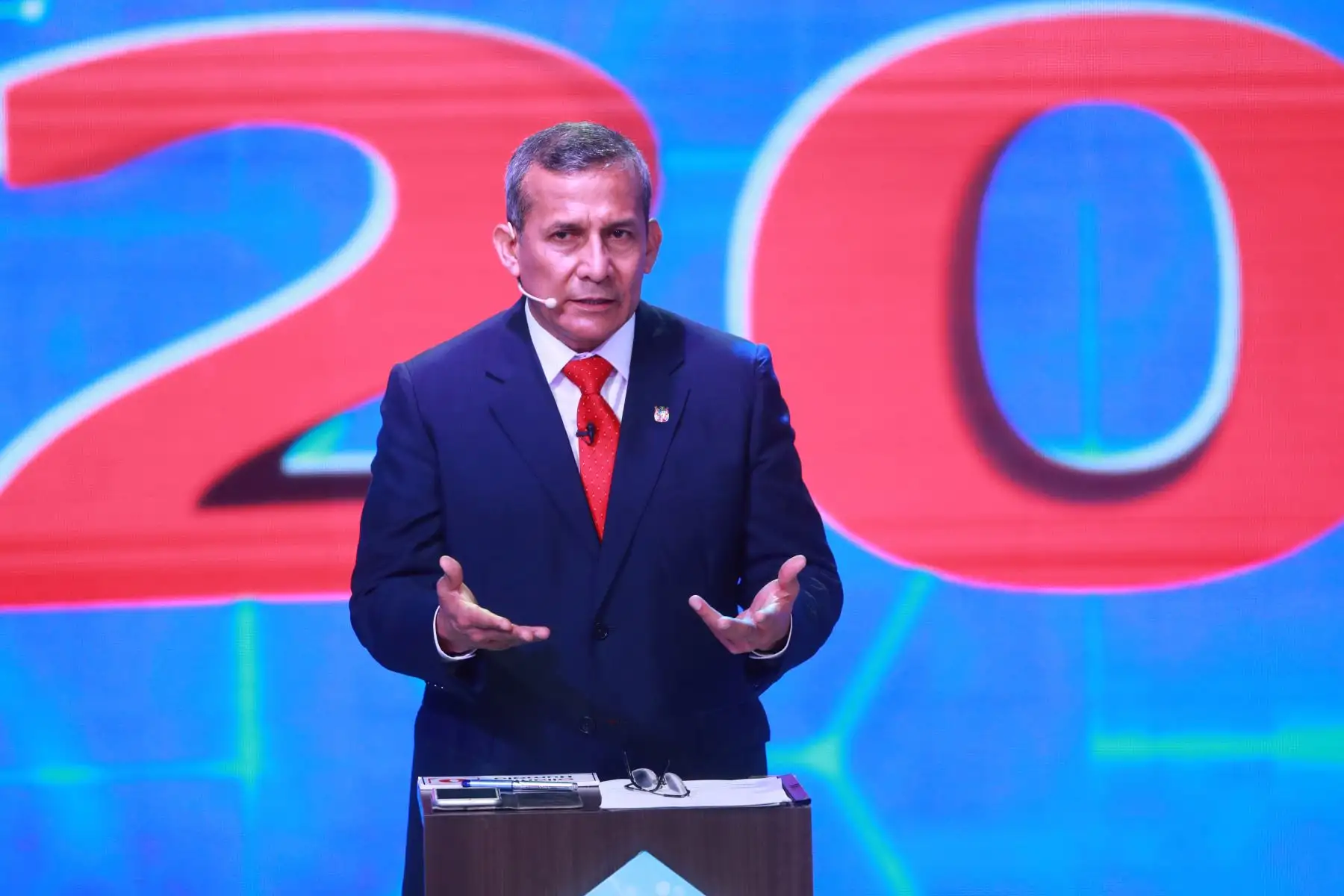 Ollanta Humala, del Partido Nacionalista Peruano participa en la segunda fecha del debate de candidatos presidenciales organizado por el Jurado Nacional de Elecciones (JNE), previo a los comicios generales del 11 de abril. 
Foto: ANDINA/Carla Patiño Ramírez