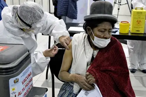 Bolivia, con 11.5 millones de habitantes, acumula más de 273,328 contagiados y más de 12,250 fallecidos. Foto: AFP