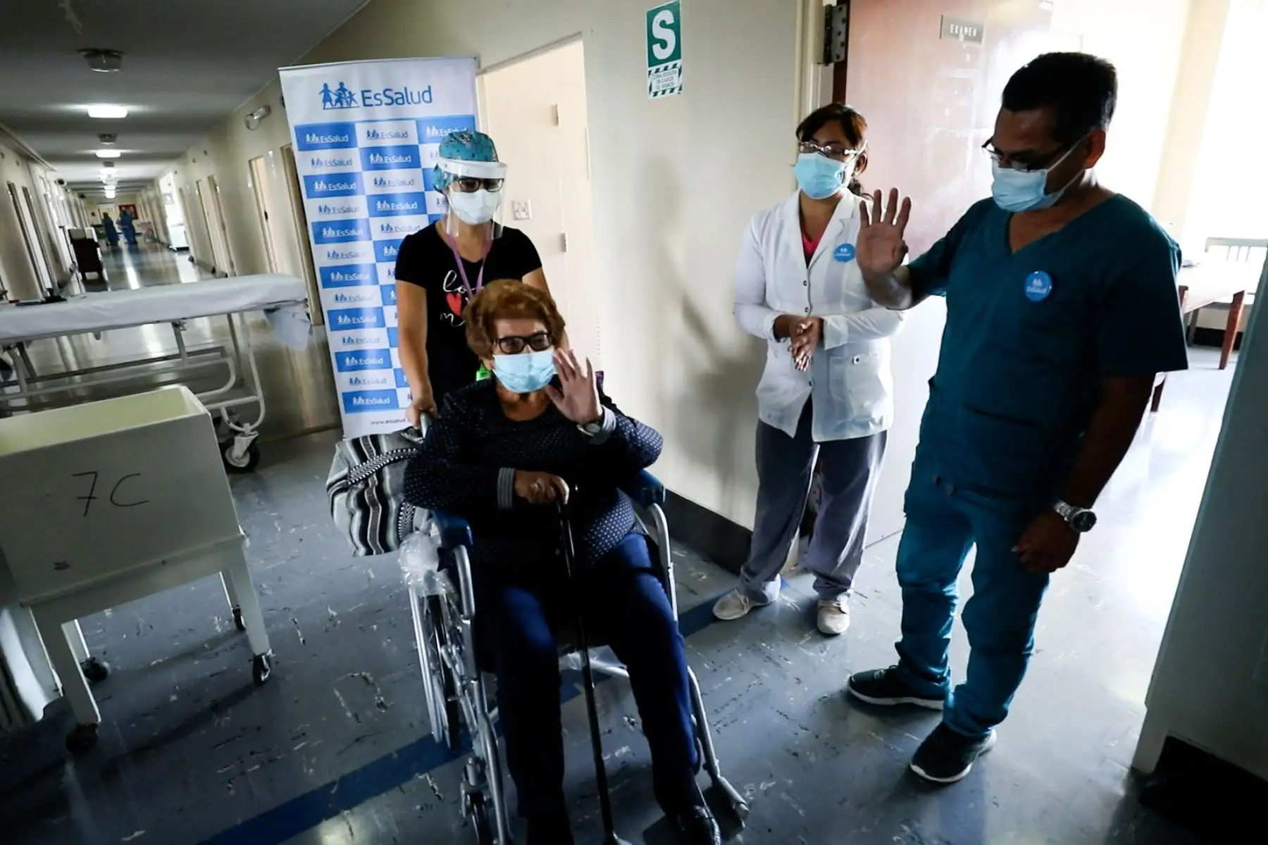 Pacientes de EsSalud que superaron el covid-19 son dados de alta en Semana Santa. El hospital Rebagliati dio de alta a más de 2 mil pacientes covid-19.
Foto: EsSalud