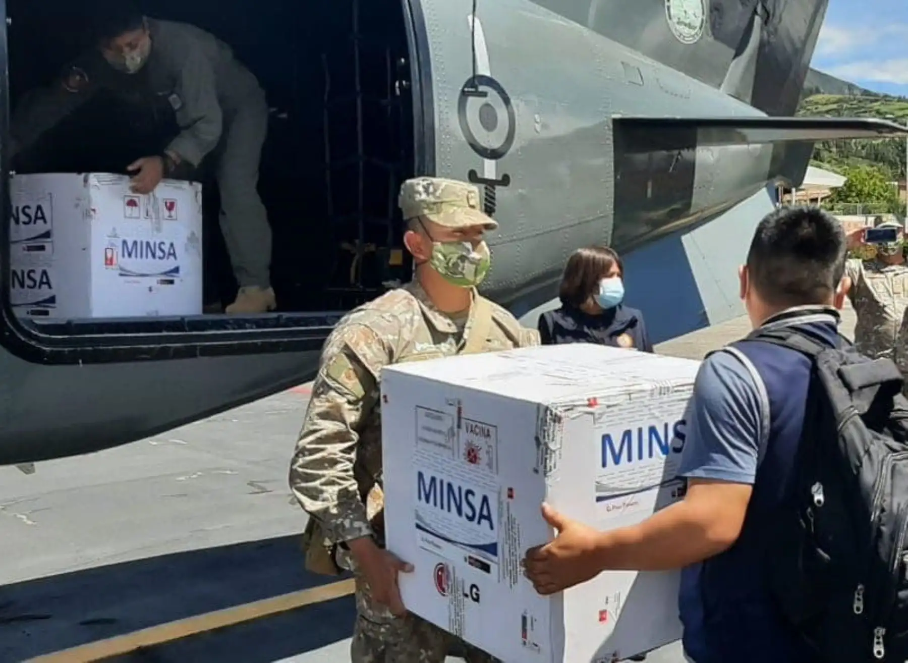 Áncash recibe nuevo lote de 6,000 dosis de vacunas contra el coronavirus que permitirá culminar con inmunizar al personal de primera línea.