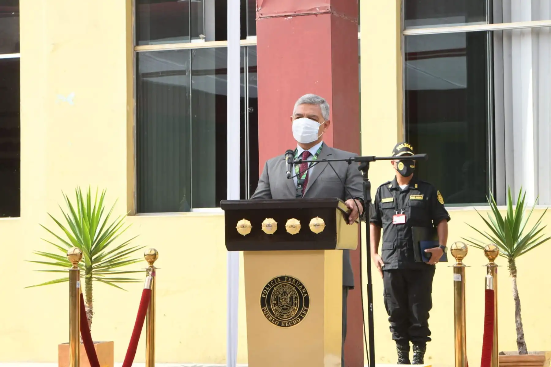 Ministro del Interior, José Elice, encabezó ceremonia por 44 aniversario de la División de Emergencias de la Policía Nacional. Foto: ANDINA/Mininter