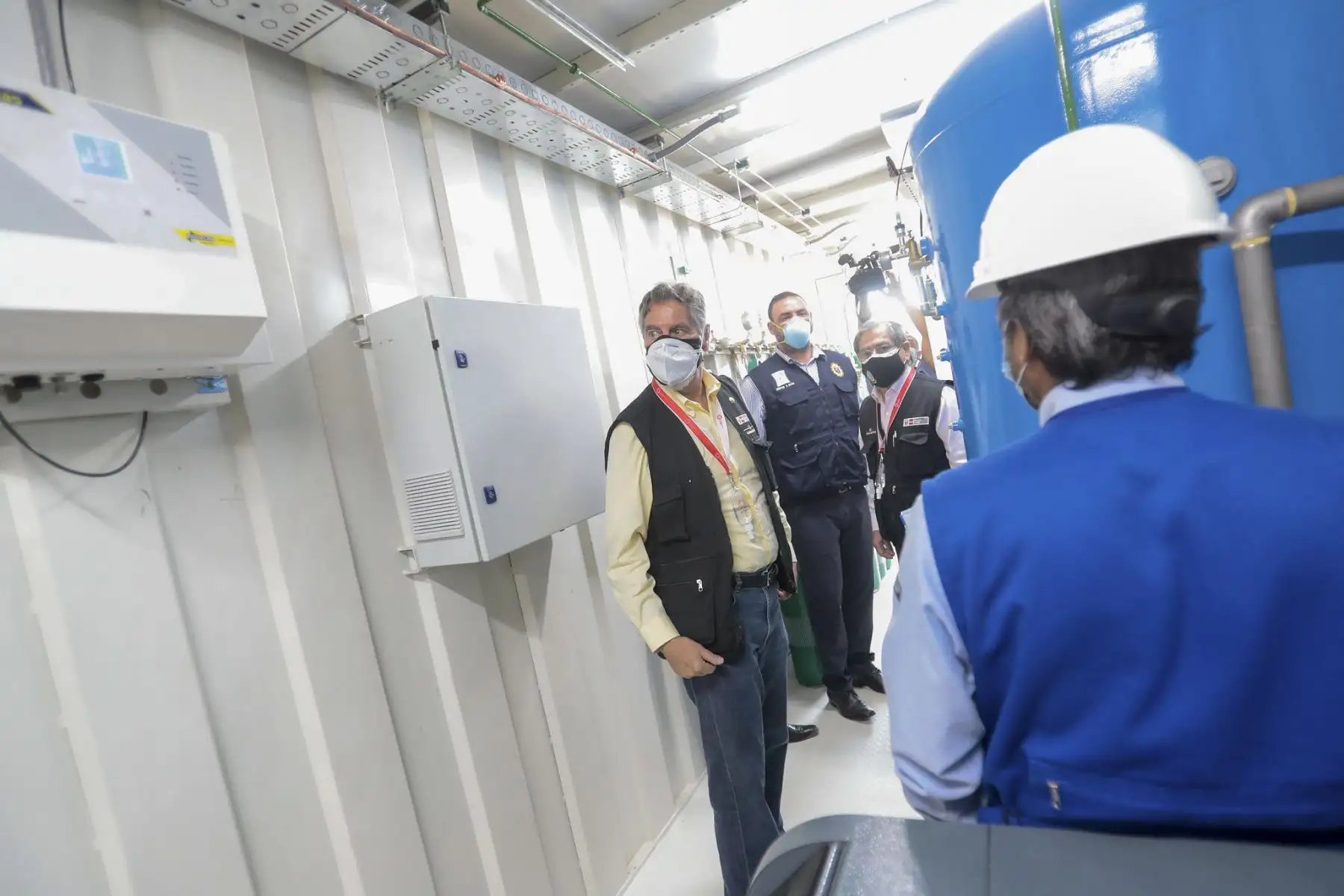 El presidente Francisco Sagasti, junto con el titular del Minsa, Óscar Ugarte, lidera la entrega de camas UCI y equipamiento médico para los hospitales de esta región del país. Foto: ANDINA/Prensa Presencia