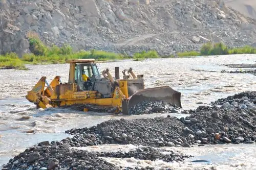 Región Lima: ejecutan trabajos de mitigación ante posibles desbordes del río Huaura