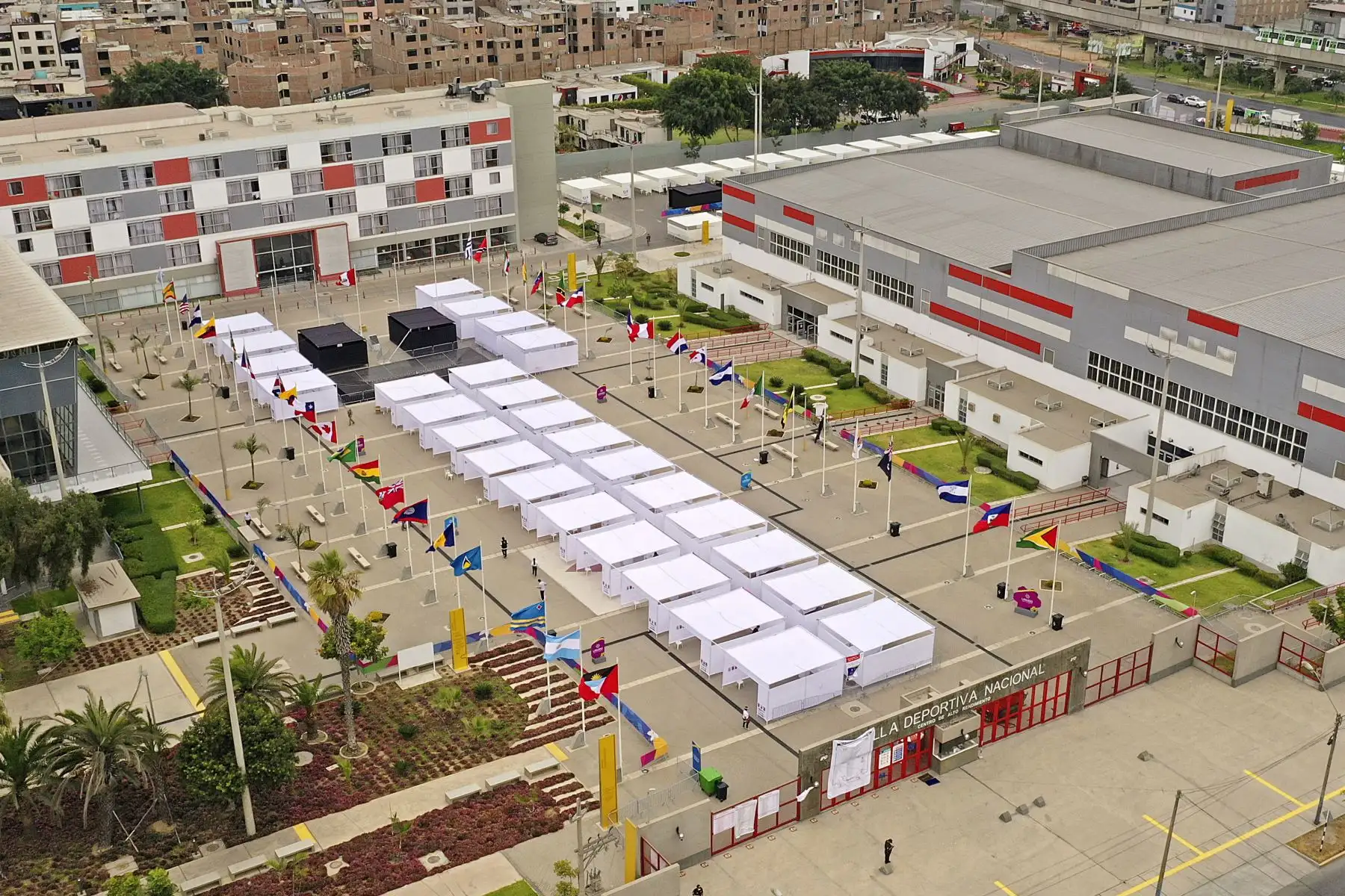 El Proyecto Legado, pone a disposición de la ONPE, el Polideportivo Villa El Salvador, la Villa Deportiva Nacional (VIDENA) y el Complejo Deportivo de Villa María del Triunfo, sedes quedaron listas para recibir a 51 683 ciudadanos, en las Elecciones Generales de este domingo 11 de abril.  Foto: LEGADO