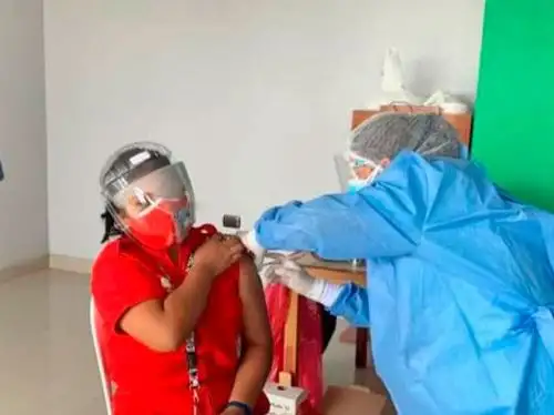 Cañete: Bomberos de 5 compañías recibieron primera dosis de vacuna contra el covid-19