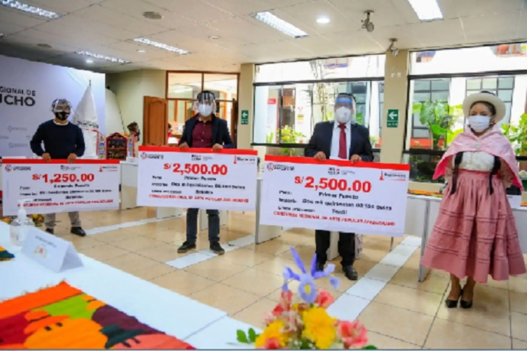 El “Día del Puca Picante”  se celebra el 2 de febrero de cada año en el ámbito de la región Ayacucho.
