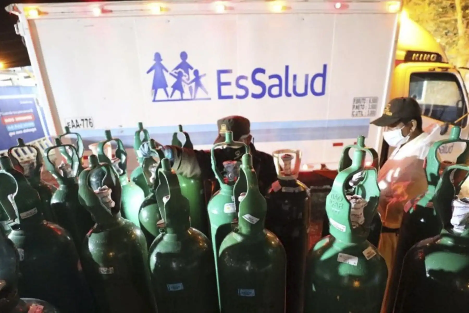 Piura: EsSalud envía concentradores, balones de oxígeno y personal ante aumento del covid