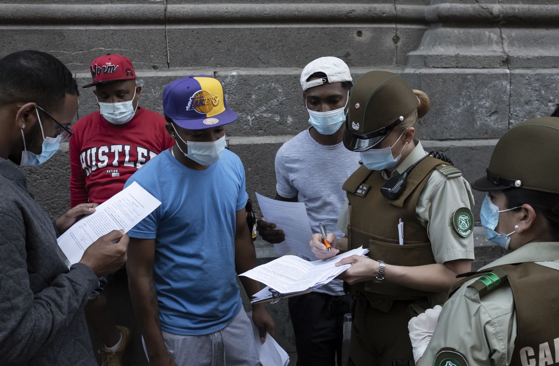 La nueva ley, promulgada el domingo después de ocho años de tramitación en el Congreso, busca, según el presidente Sebastián Piñera, "ordenar la casa". Foto: AFP.