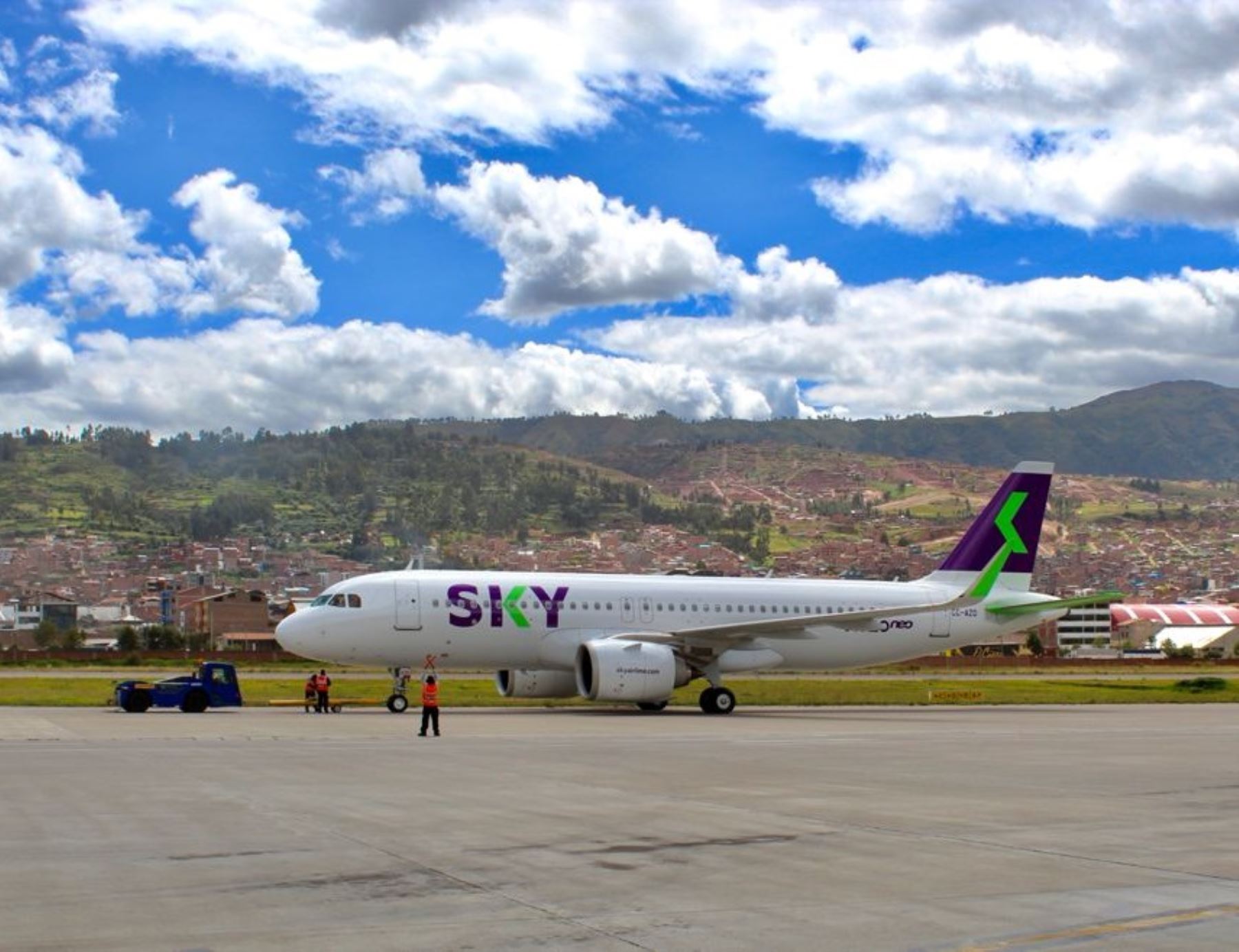 Se incrementan vuelos interregionales en rutas Cusco-Puerto Maldonado y Tarapoto-Iquitos. La aerolínea Sky inauguró vuelos en dichos tramos.