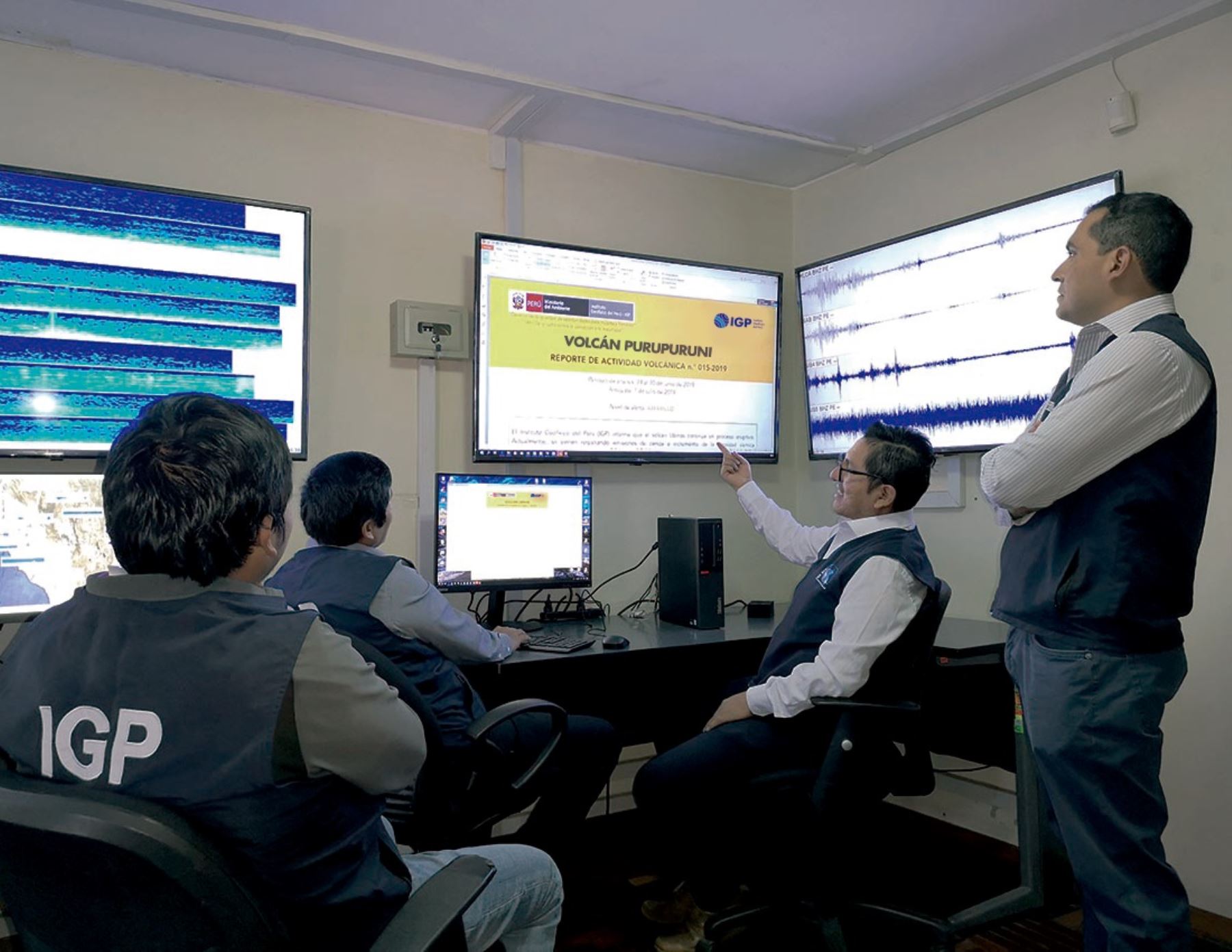 Especialistas del IGP inician vigilancia y estudio del volcán Purupurini, ubicado en Tacna. El monitoreo se desarrolla en tiempo real. ANDINA/Difusión