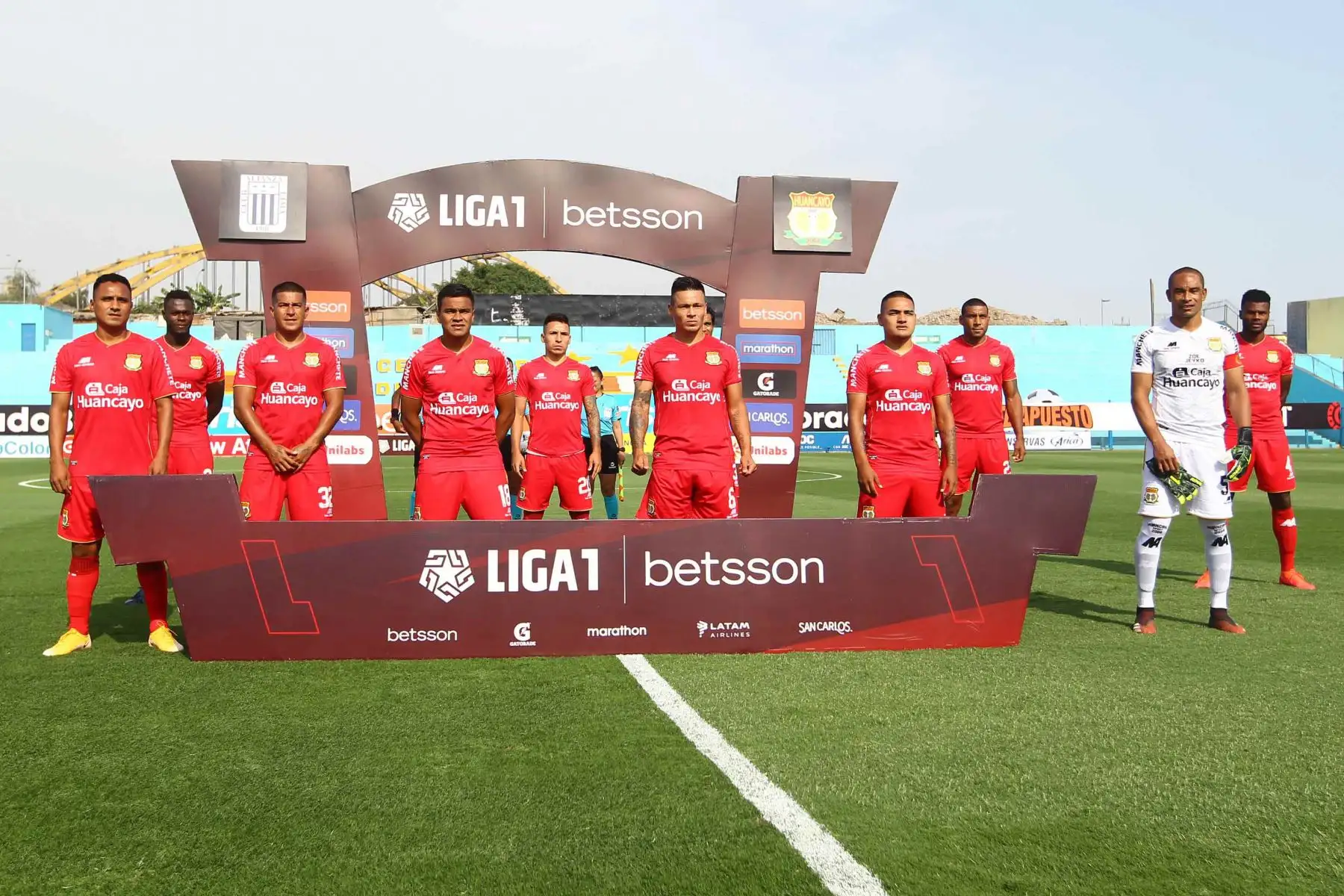 Alianza Lima empata cero a cero con Sport Huancayo.
Foto:ANDINA/ Liga1 Alianza Lima empata cero a cero con Sport Huancayo.
Foto:ANDINA/ Liga1