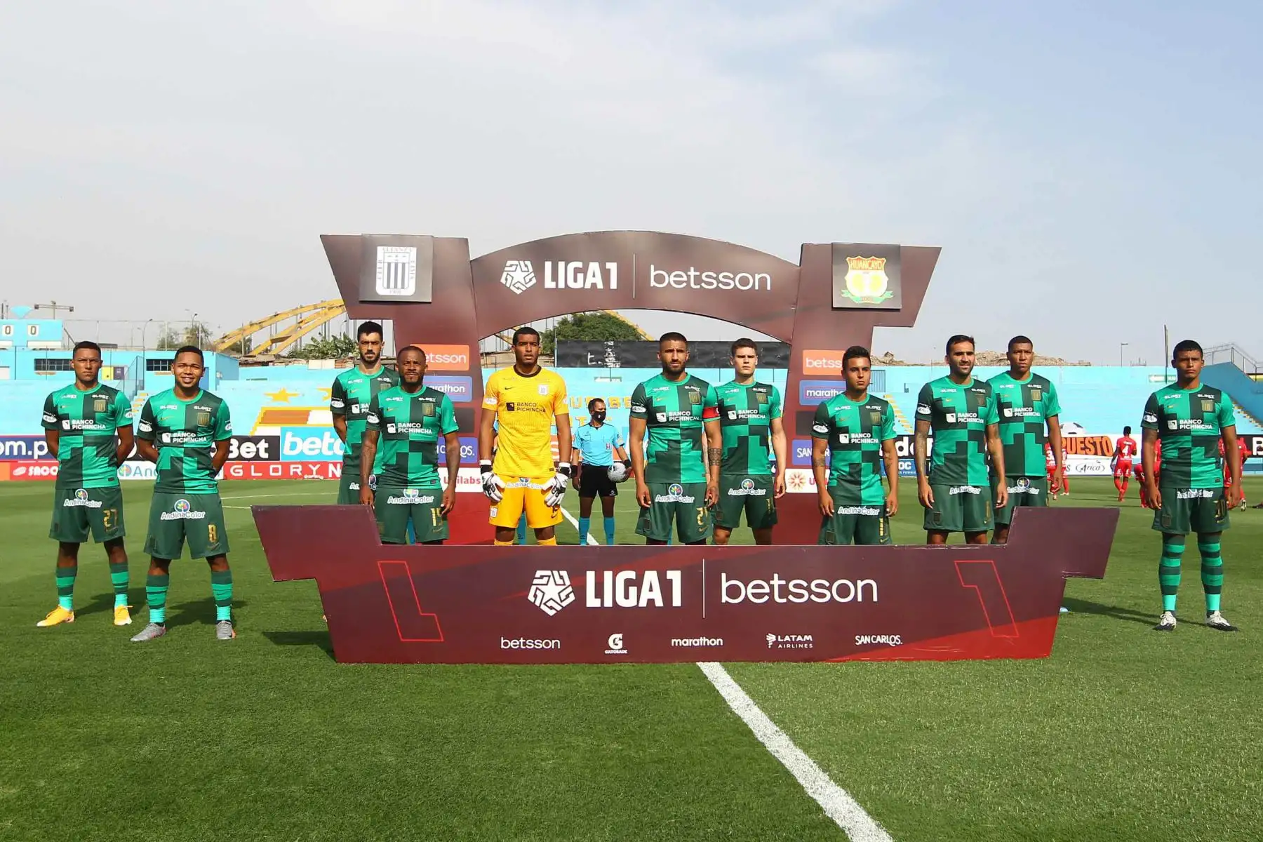 Alianza Lima empata cero a cero con Sport Huancayo.
Foto:ANDINA/ Liga1 Alianza Lima empata cero a cero con Sport Huancayo.
Foto:ANDINA/ Liga1