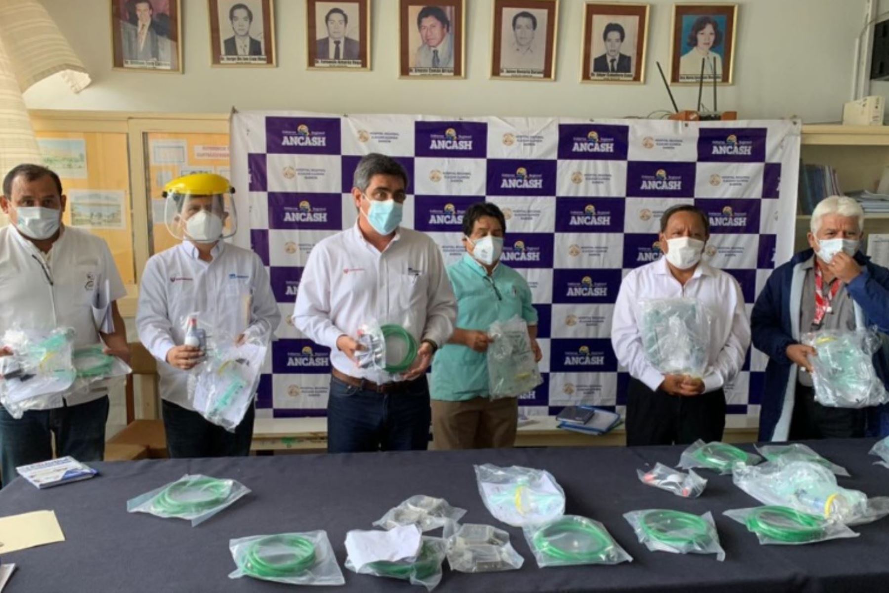Hospital Regional de Chimbote recibió 10 concentradores de oxígeno de empresa Siderperú