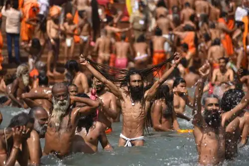 Con 13.8 millones de casos acumulados, la India es el país más afectado detrás de Estados Unidos, y supera los 172,000 fallecidos. Foto: Efe.