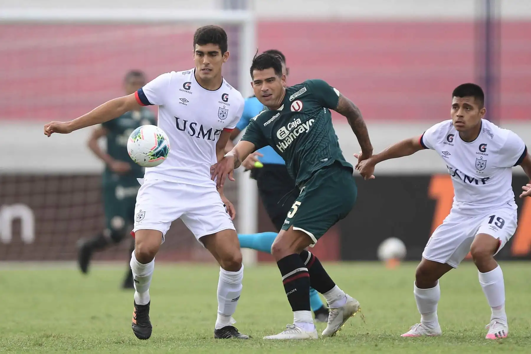 Universitario enfrente a la San Martín por la cuarta fecha de la Liga 1.

Foto: ANDINA/Liga1