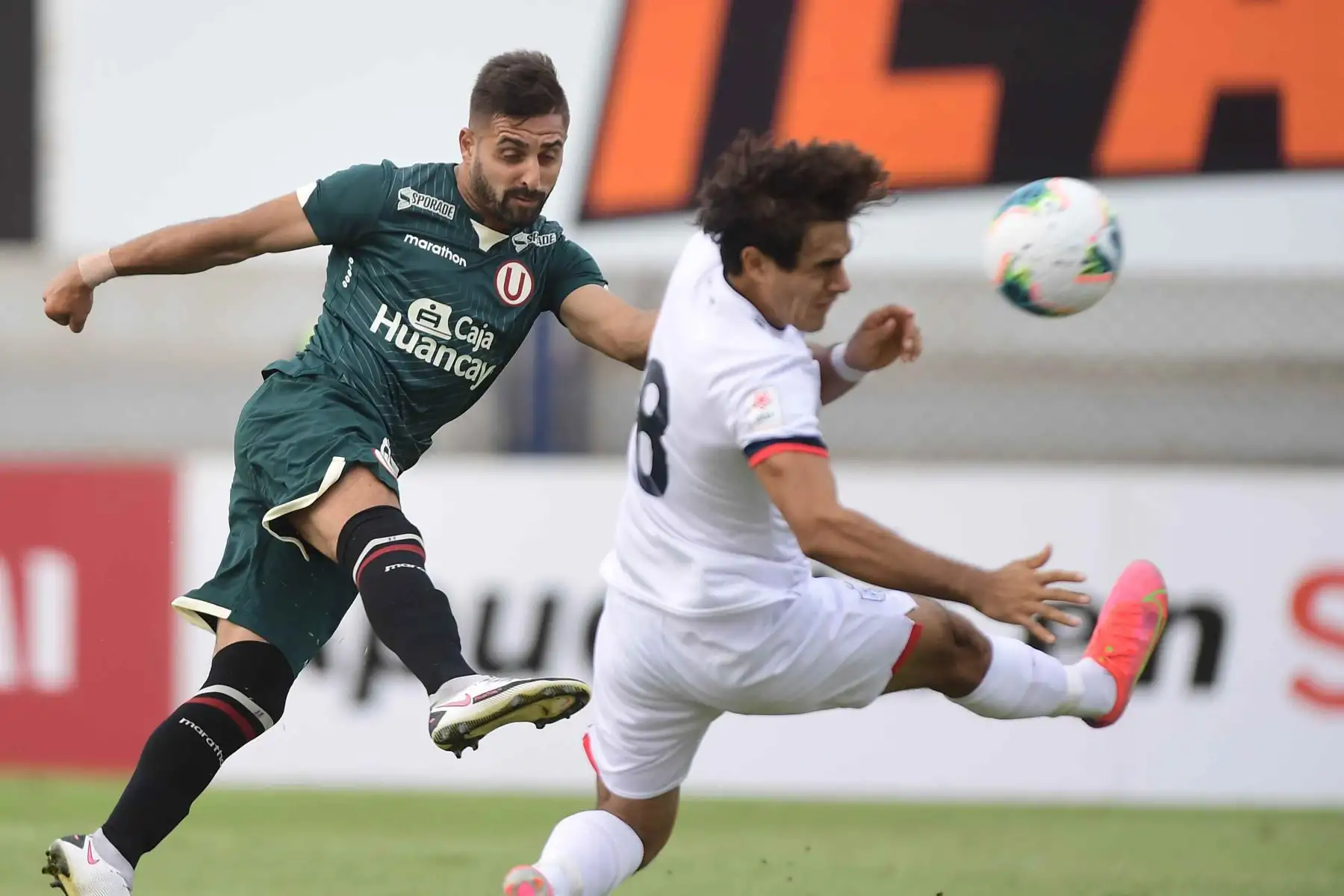 Universitario enfrente a la San Martín por la cuarta fecha de la Liga 1.

Foto: ANDINA/Liga1