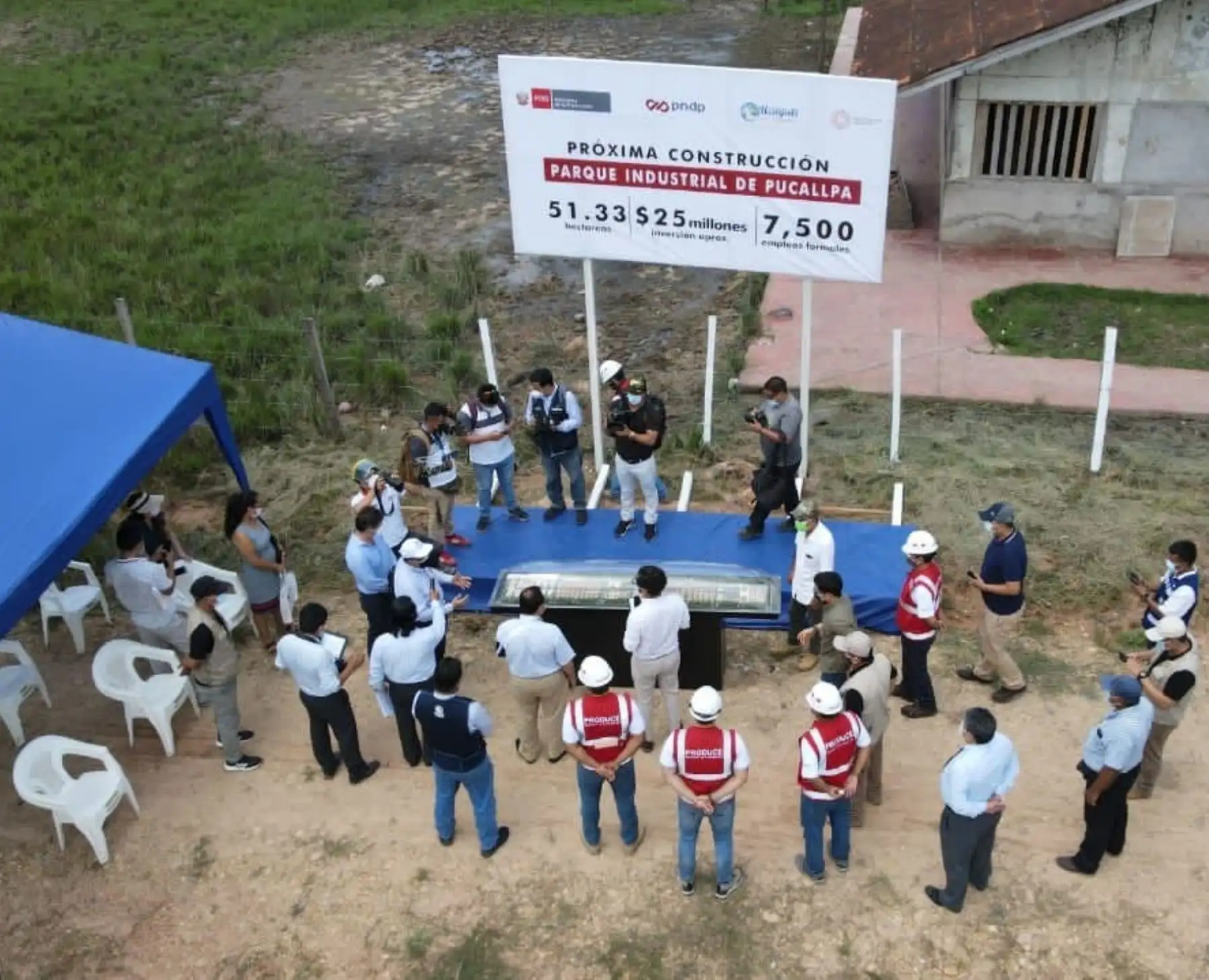La construcción del futuro parque industrial Ucayali demandará una inversión de US$ 25 millones y la obra generará 7,500 puestos de trabajo, destacó el ministro de la Producción, José Luis Chicoma.