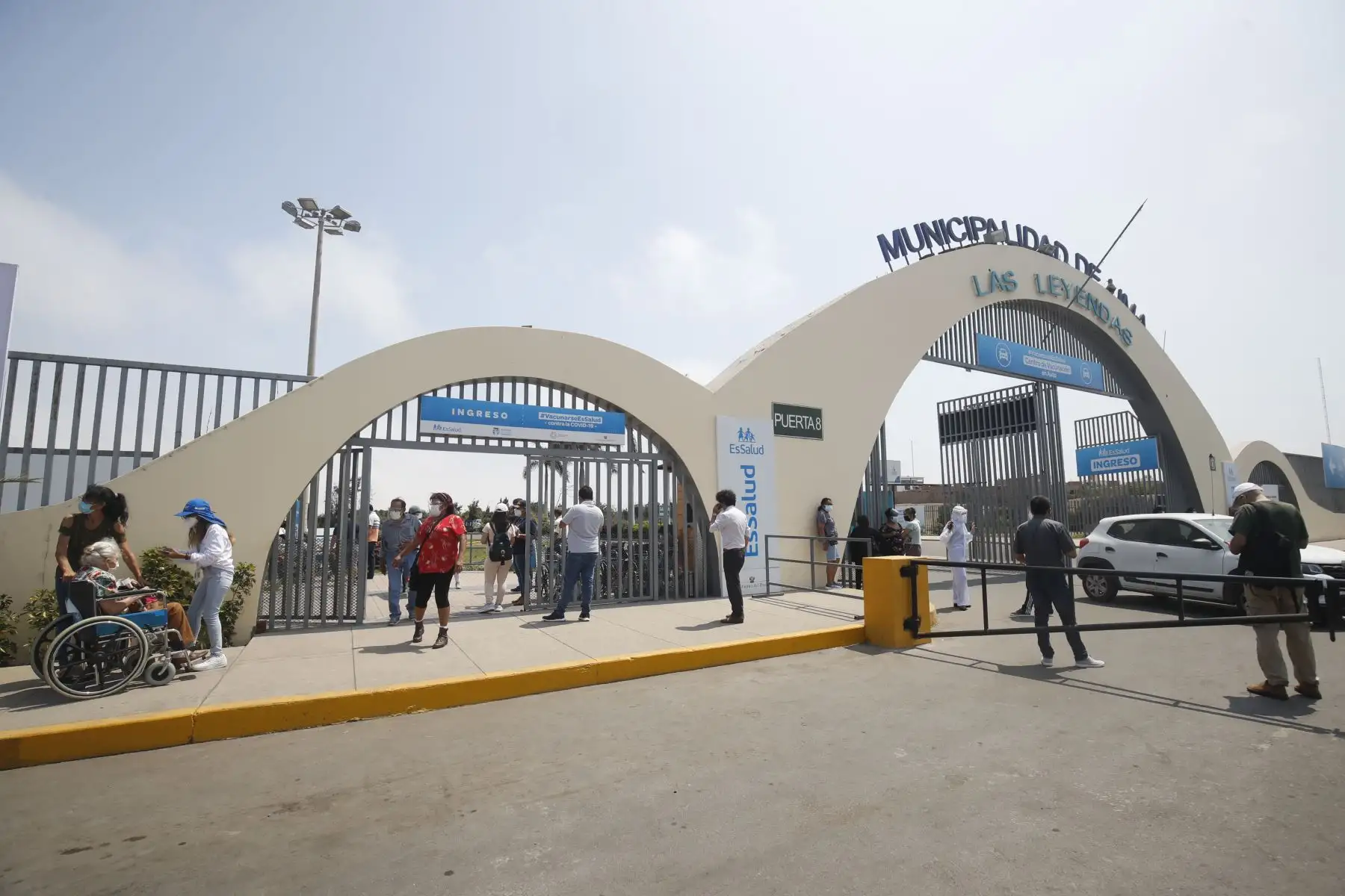 Plan de vacunación masiva contra el nuevo coronavirus en el Parque de Las Leyendas
permitirá inmunizar de manera masiva a los adultos mayores de 80 años en 22 distritos. Foto: ANDINA/Juan Carlos Guzmán