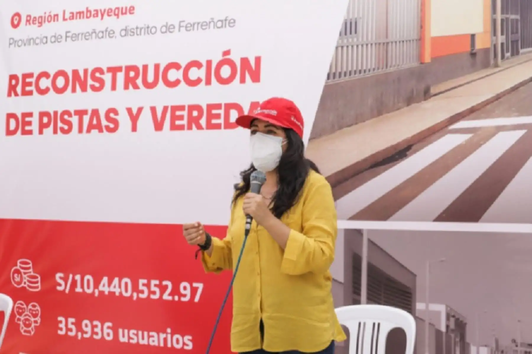 La directora ejecutiva de la Autoridad para la Reconstrucción con Cambios (ARCC), Amalia Moreno Vizcardo, inauguró en la región Lambayeque, la obra “Mejoramiento de pistas y veredas en el cercado urbano y unidades vecinales de la ciudad de Ferreñafe” que contribuirá a una fluida transitabilidad peatonal y vehicular, lo que beneficiará a más de 35,936 habitantes.