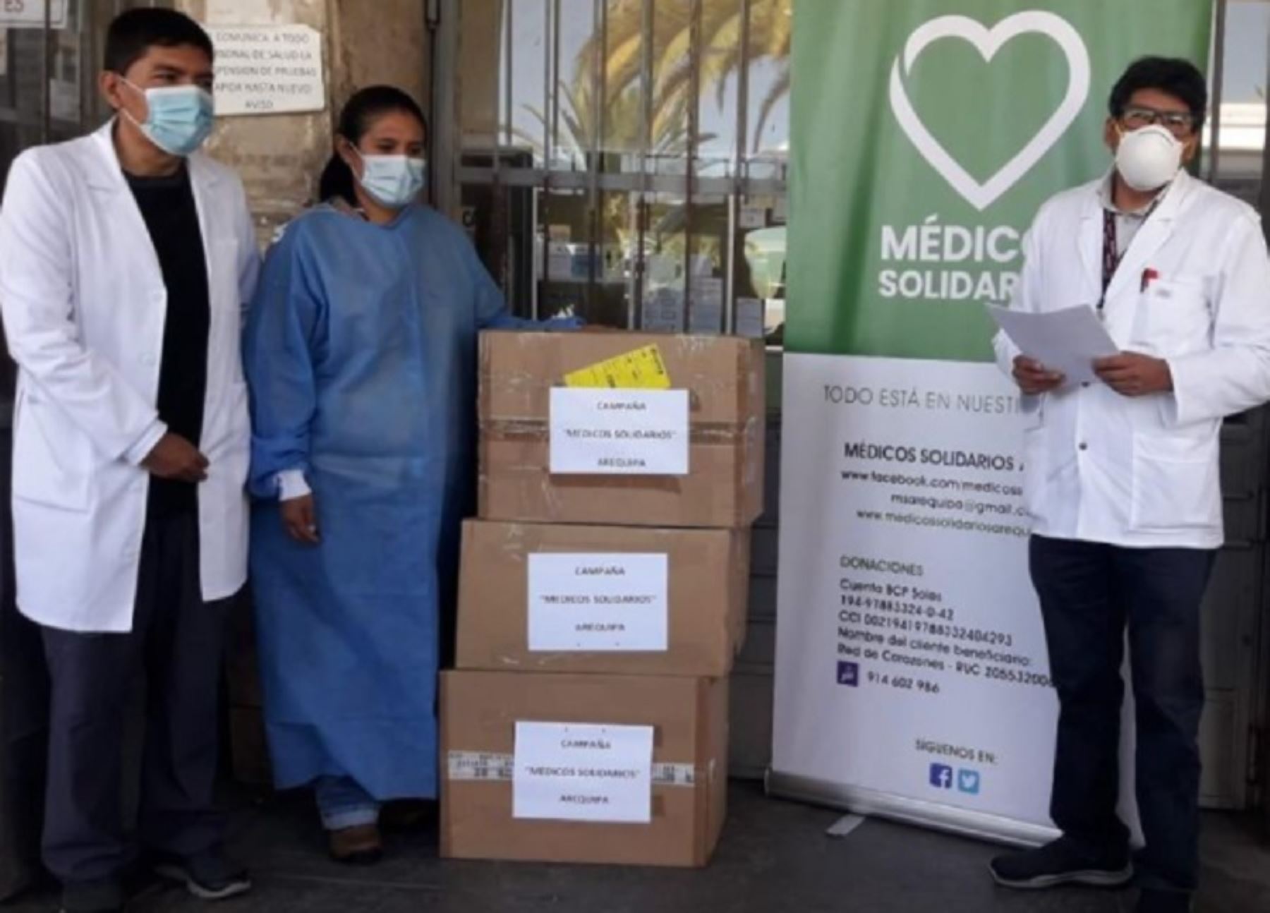 El hospital Honorio Delgado Espinoza de Arequipa recibió tres equipos reguladores de alto flujo de oxígeno, conocidos como wayrachis, donados por la Asociación Red de Corazones-Médicos Solidarios para atender pacientes graves por el covid-19.