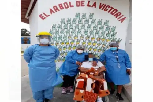 Pacientes agradecieron al personal de Salud del hospital La Caleta por sus atenciones.