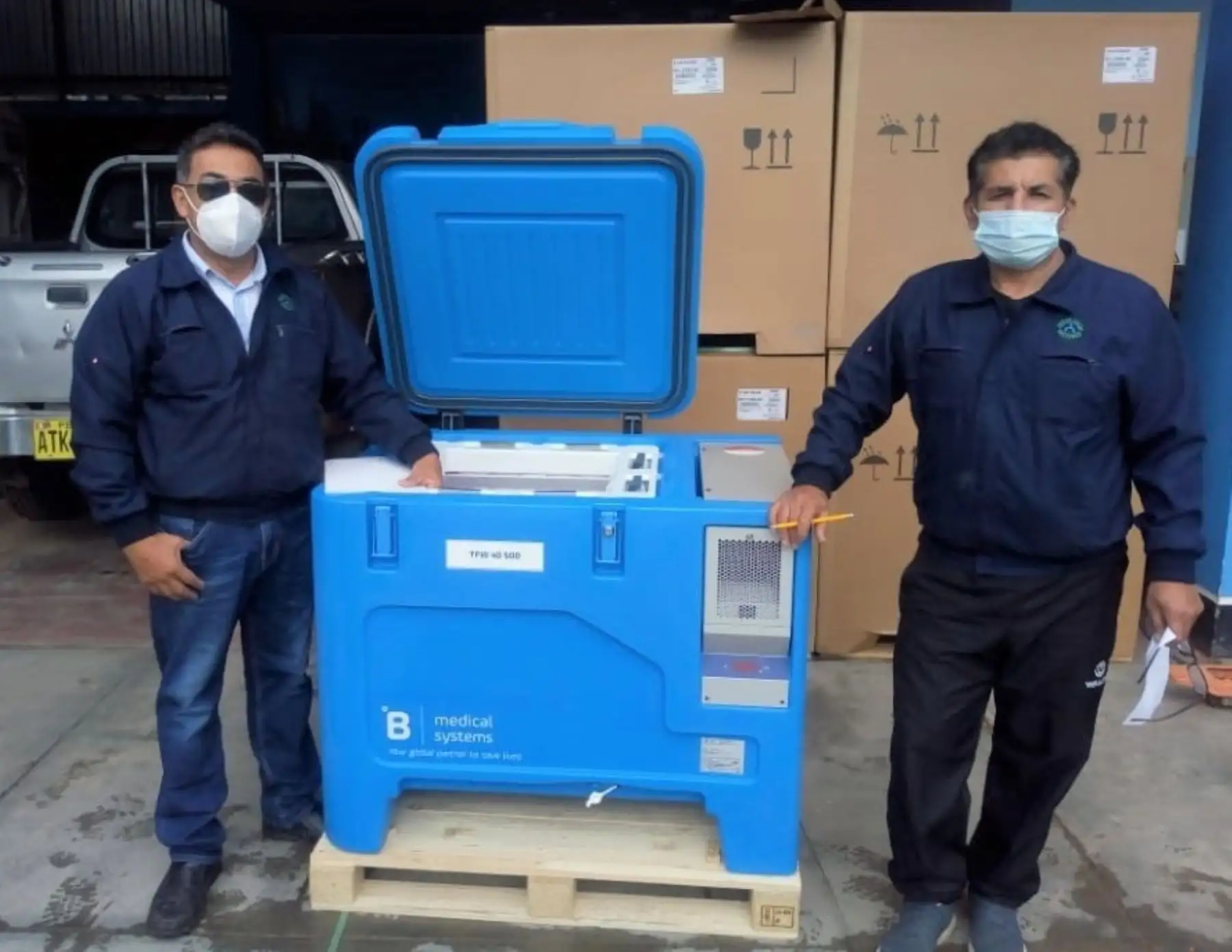 Pasco recibe 20 congeladoras solares para conservar vacunas contra la covid-19. ANDINA/Difusión