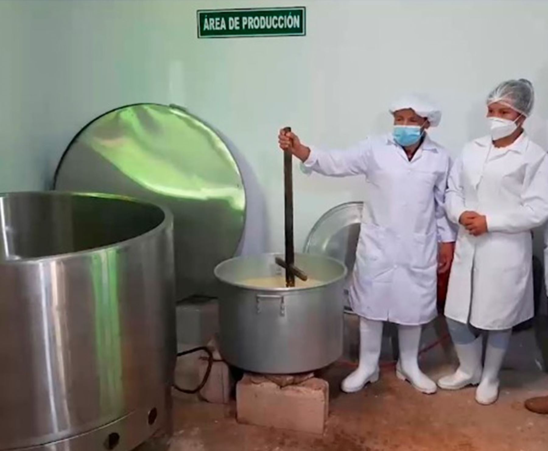 Con una nueva planta de producción de lácteos, instalada por la compañía minera Coimolache, impulsarán producción de queso en el distrito de Chugur, región Cajamarca.