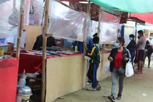 Es obligatorio el uso del protector facial en centros comerciales, mercados y lugares de alta afluencia de usuarios. Foto: ANDINA/Cortesía Gonzalo Horna
