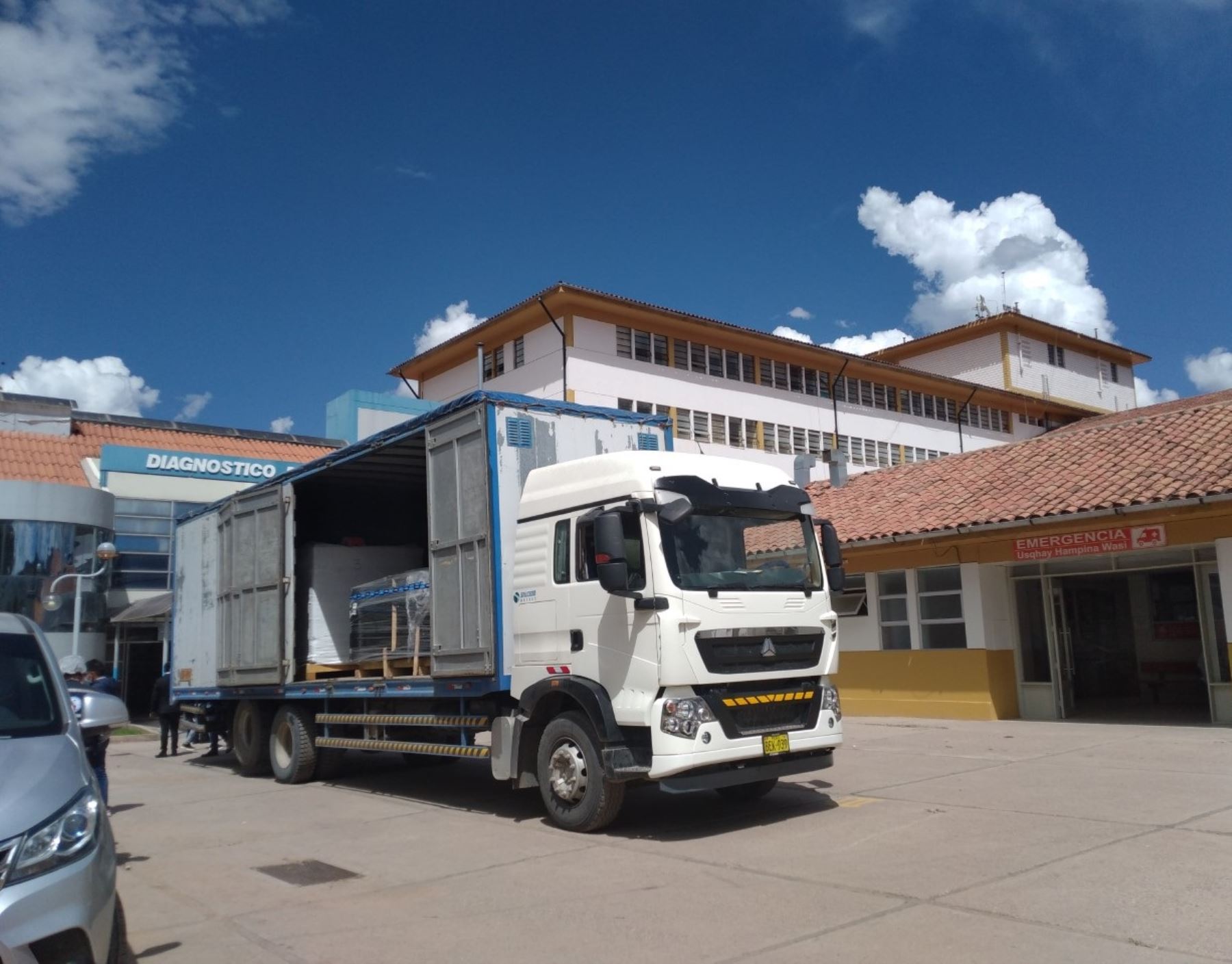 Llega segunda planta de oxígeno medicinal para el Hospital Regional de Cusco.